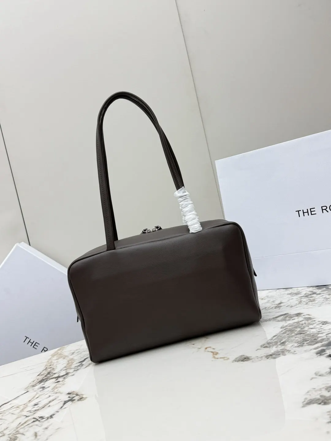 羊皮 玫瑰 TR羊皮 THE ROW Astra保龄 单肩包 日常单肩背款
