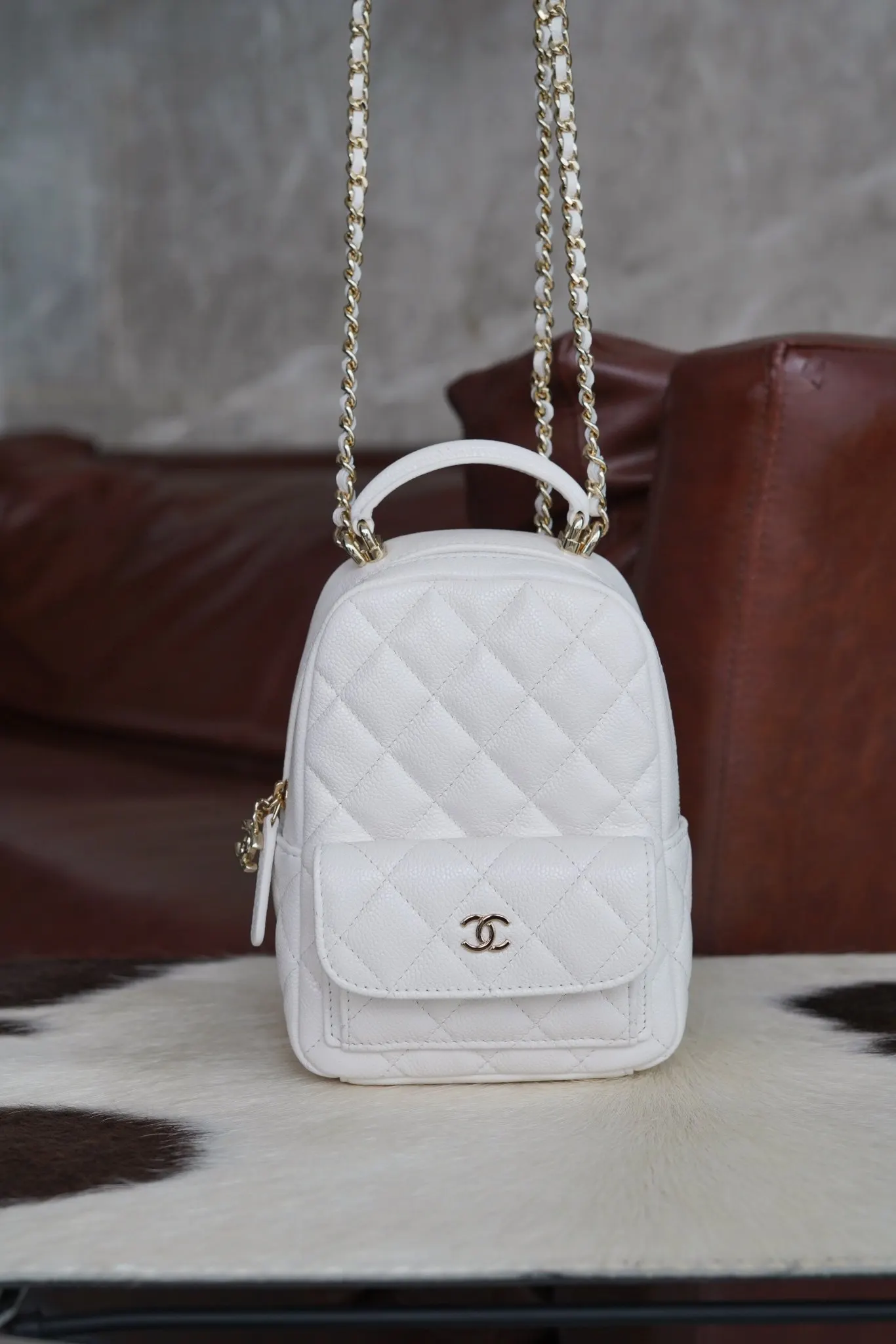CHANEL 白色 金色 小牛皮 雙肩包 实用雙肩款