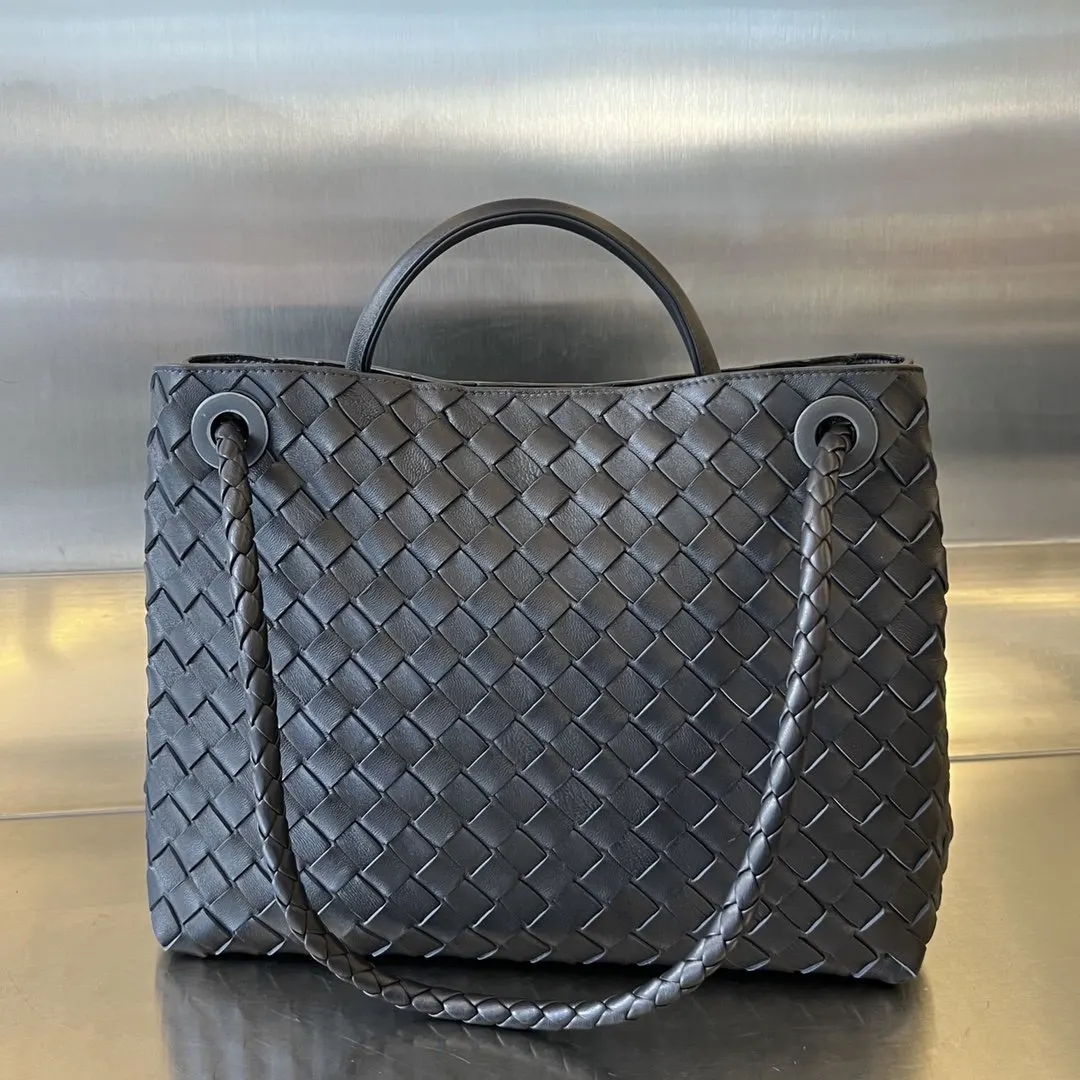 Bottega Veneta 金色 羊皮 斜背包 輕便斜挎款