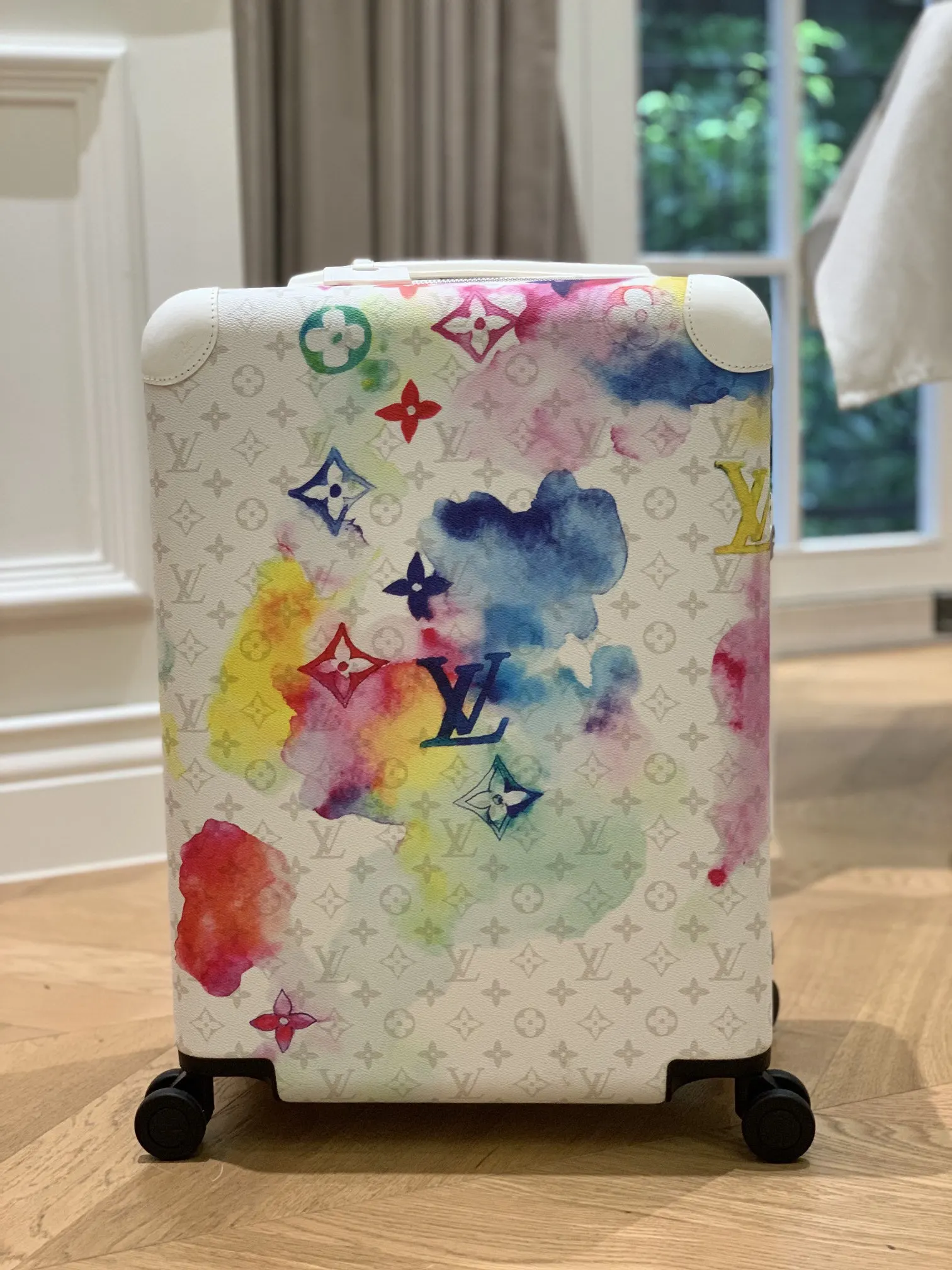 灰色 银色 拉杆真皮包裹 行李箱 旅行拉杆款 轻便出行款