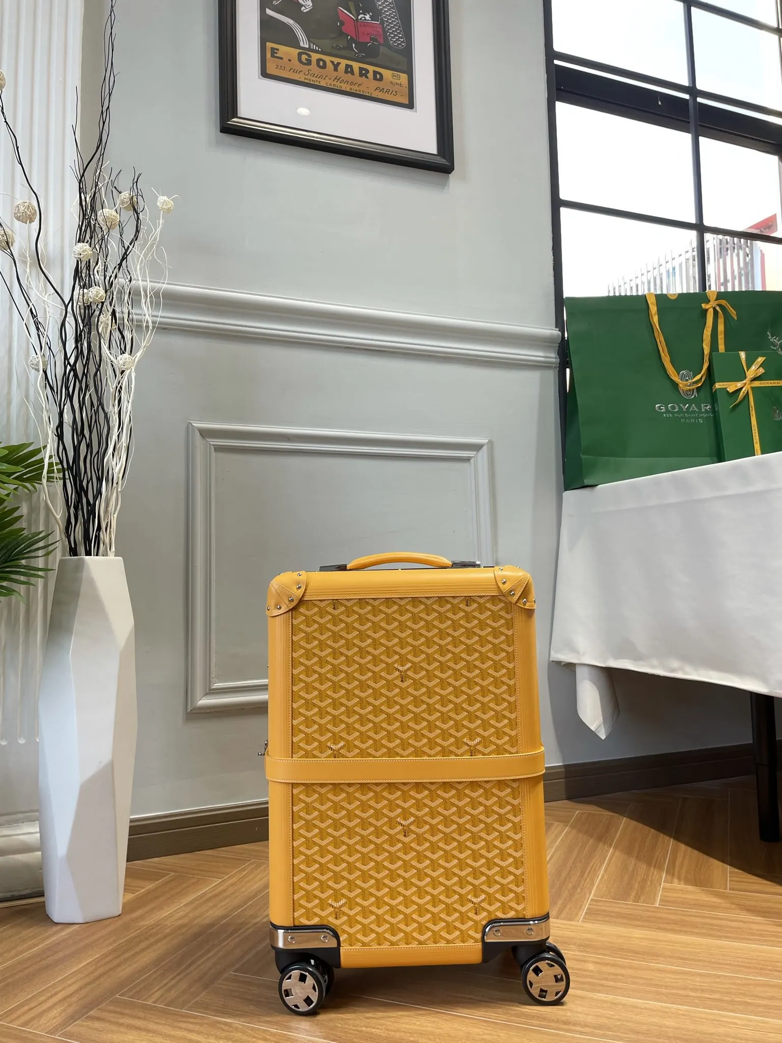 Goyard 一直致力于旅行产品的经典传承 行李箱 旅行拉杆款 轻便出行款