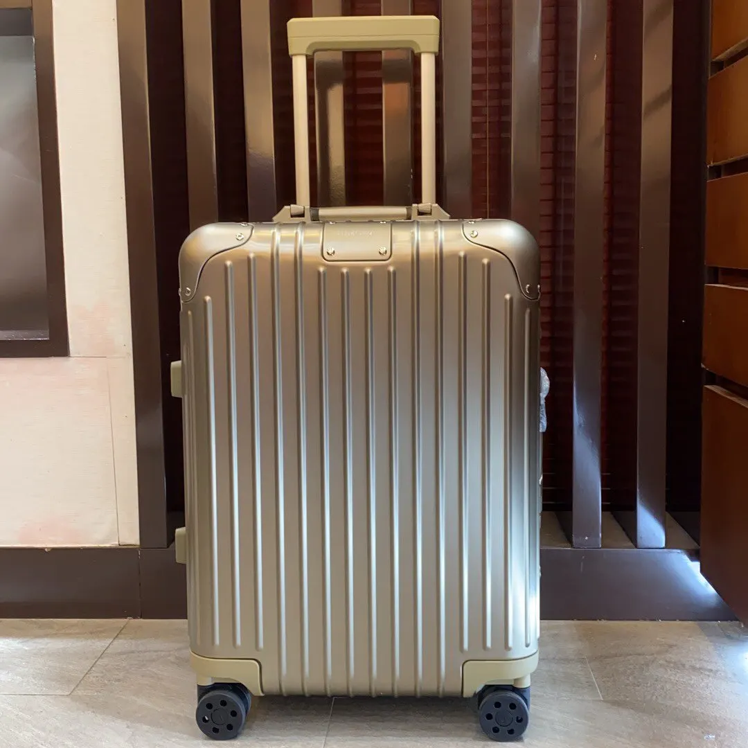 黑色 紅色 提花 各部件 零件logo一体成型 全部五金新模具 定制 行李箱 旅行拉杆款 輕便出行款