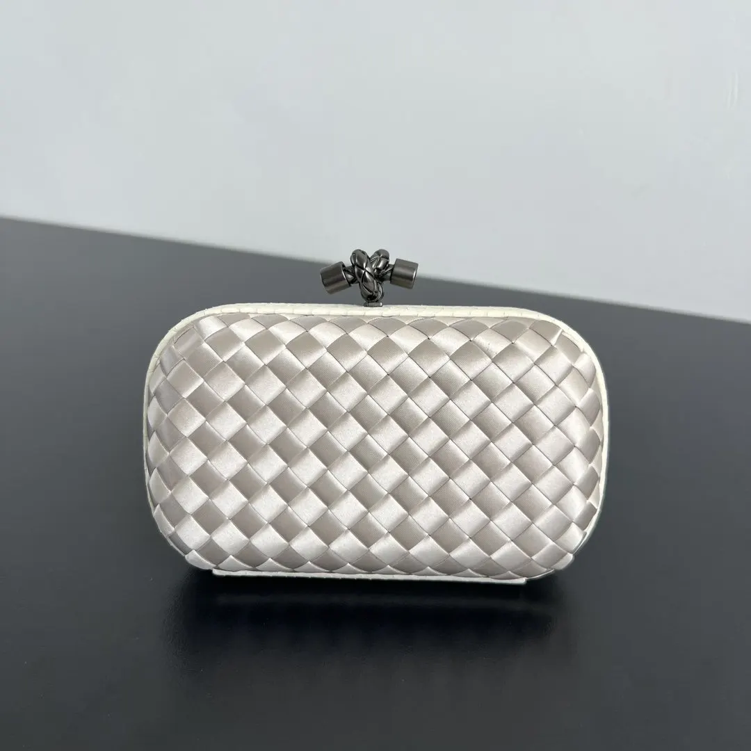 Bottega Veneta 化妆包 便携收纳款