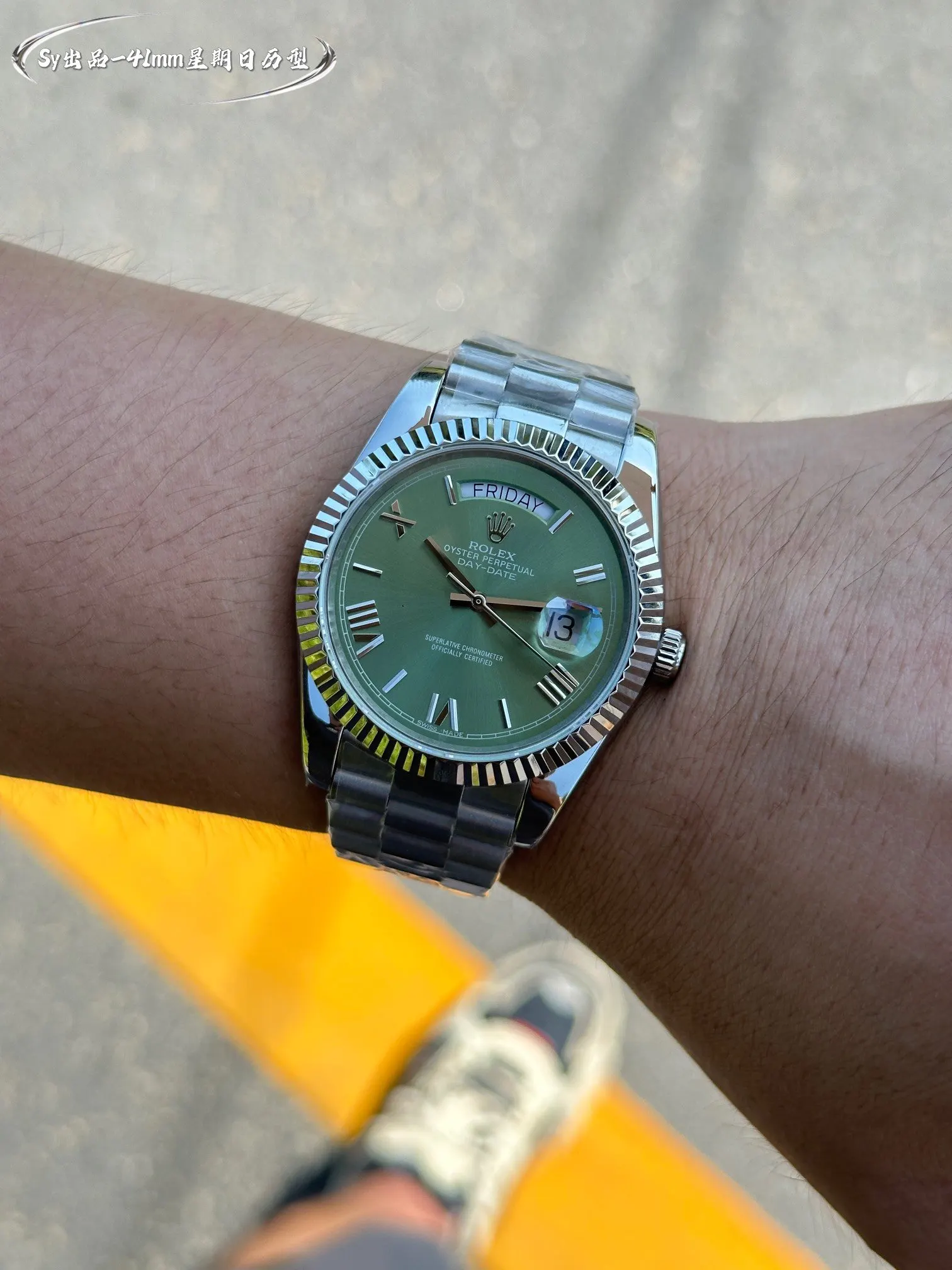 Rolex 蚝式表壳结构 一体中层表壳 旋入式底盖及上链表冠 手錶 經典腕表款