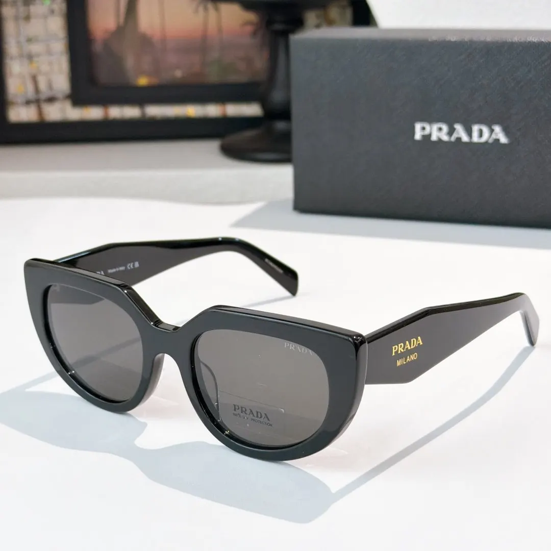 Prada Fashion Item Fashion