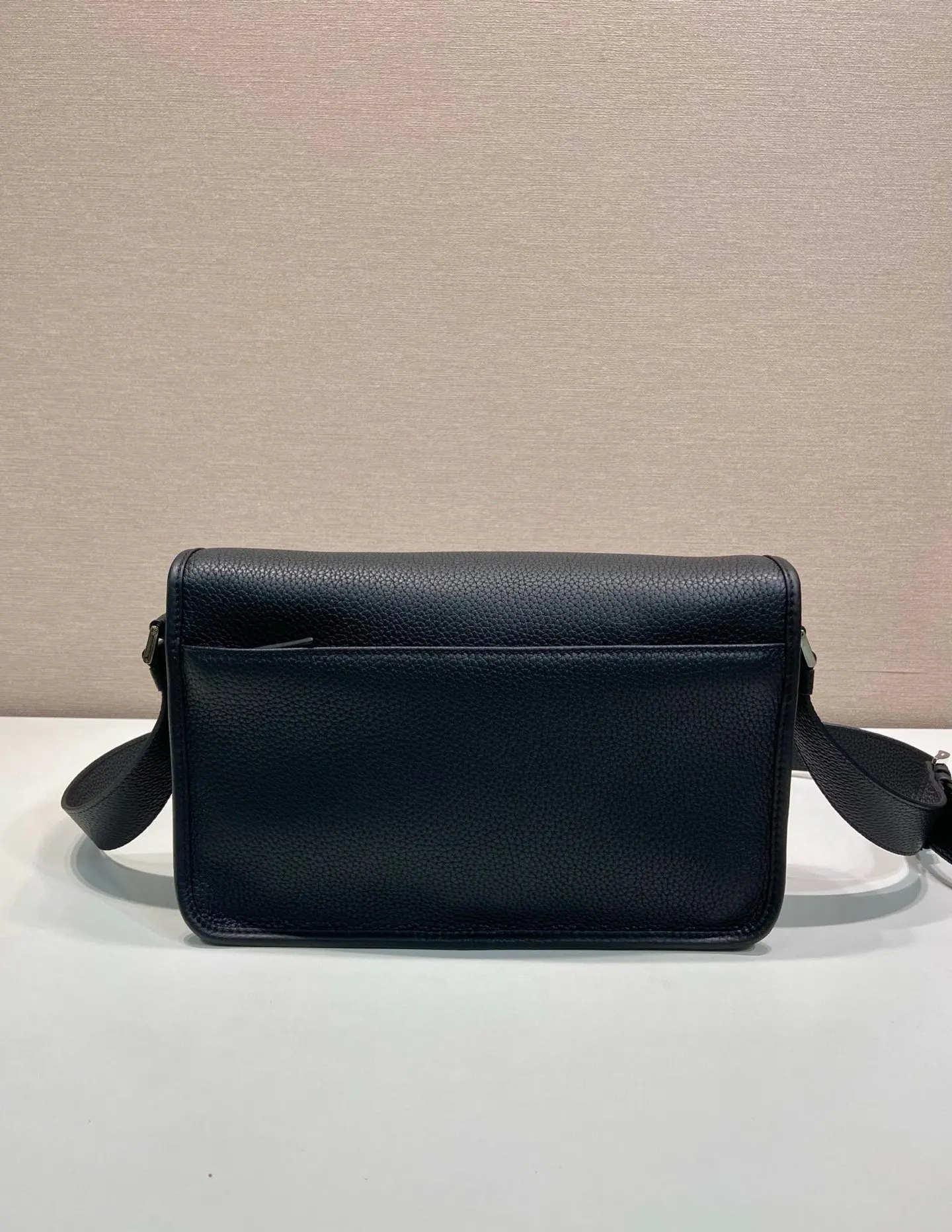Shoulder Bag Lightweight Leather