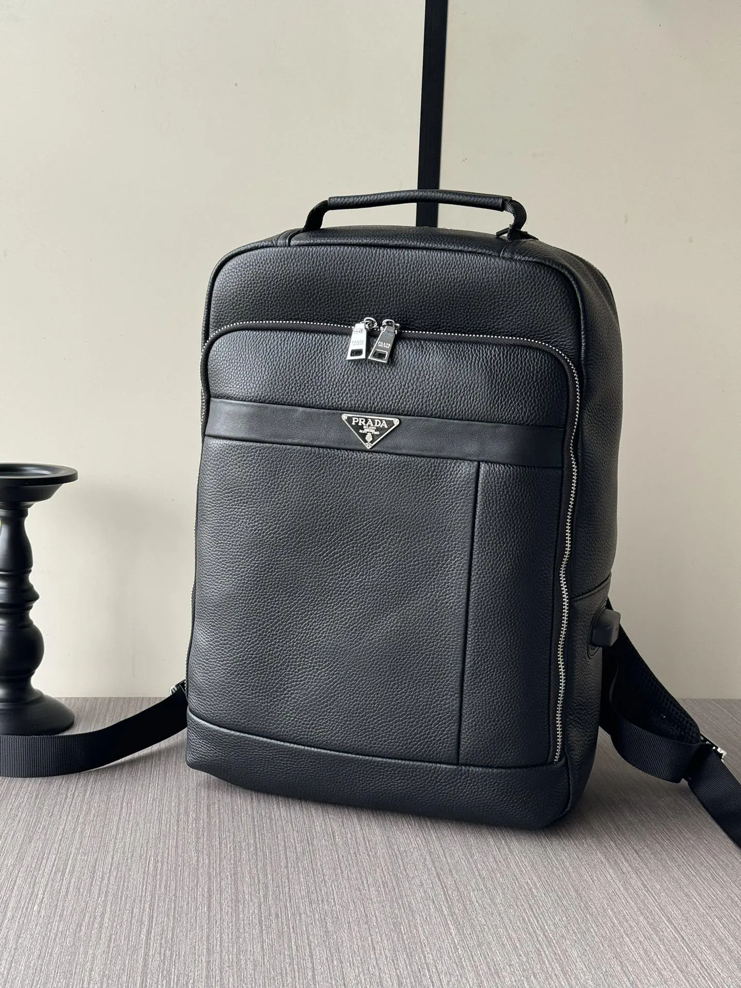 Prada 黑色 小牛皮 行李箱 旅行拉杆款 輕便出行款