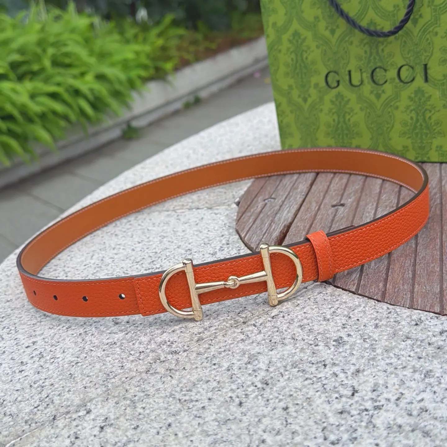 Gucci 雙G扣牛皮雙面腰帶 商務休閒款