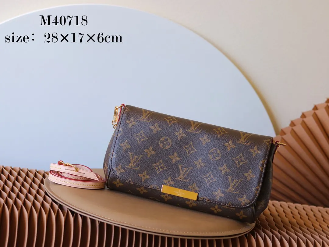 Monogram Chain Bag Canvas