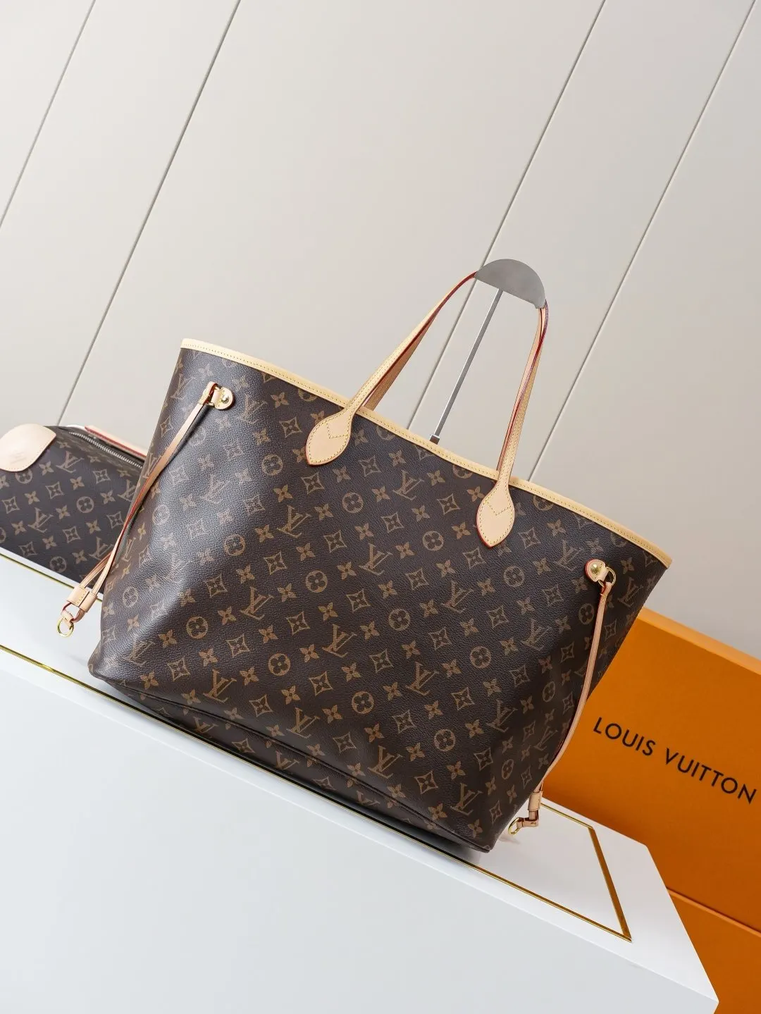 Neverfull 牛皮 托特包 大容量托特款