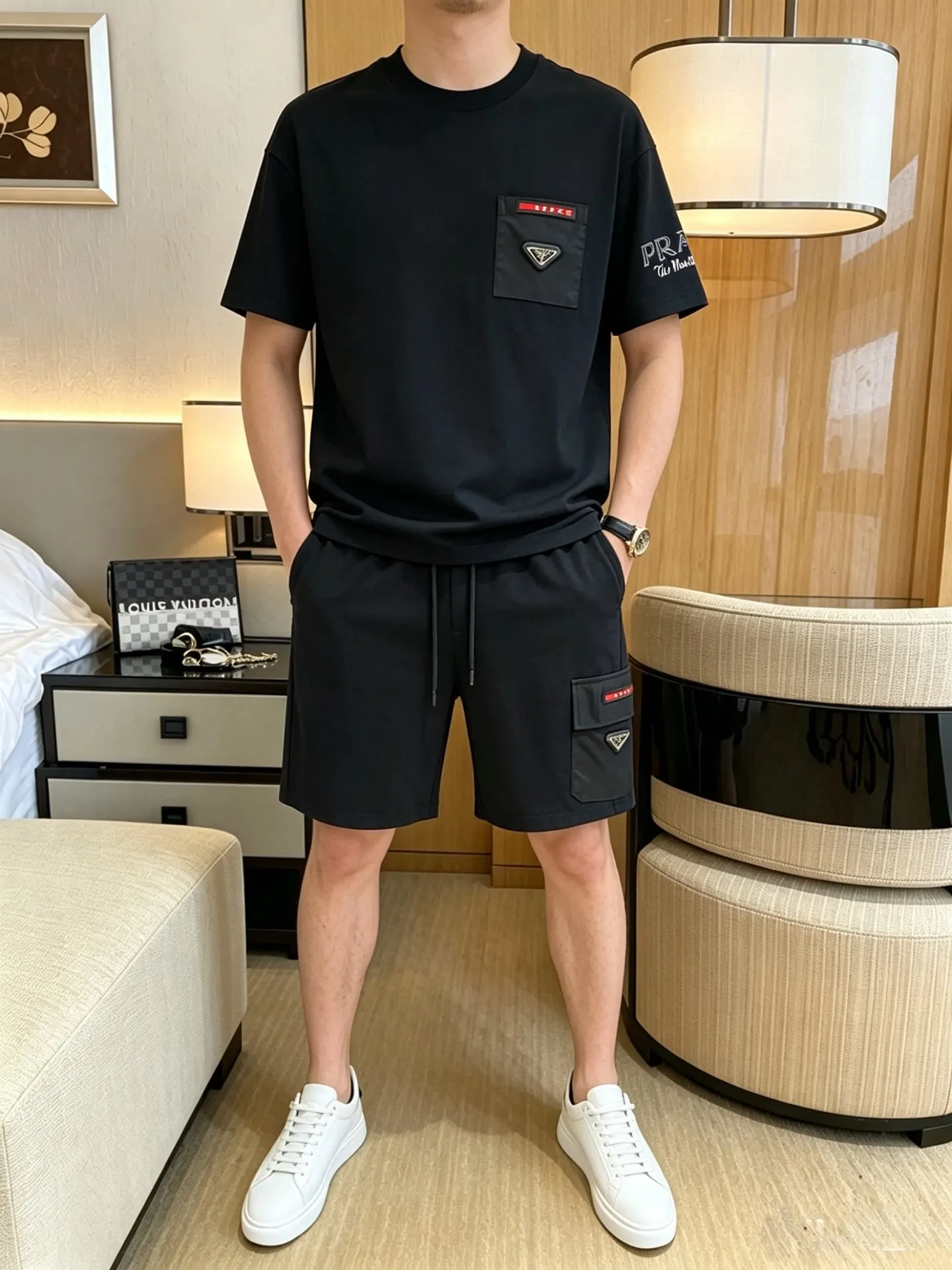 Prada T-Shirt Casual Versatile
