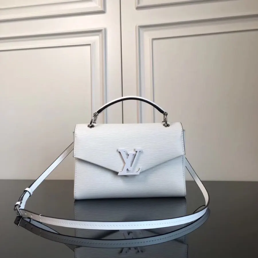 LV Pochette 斜背包
