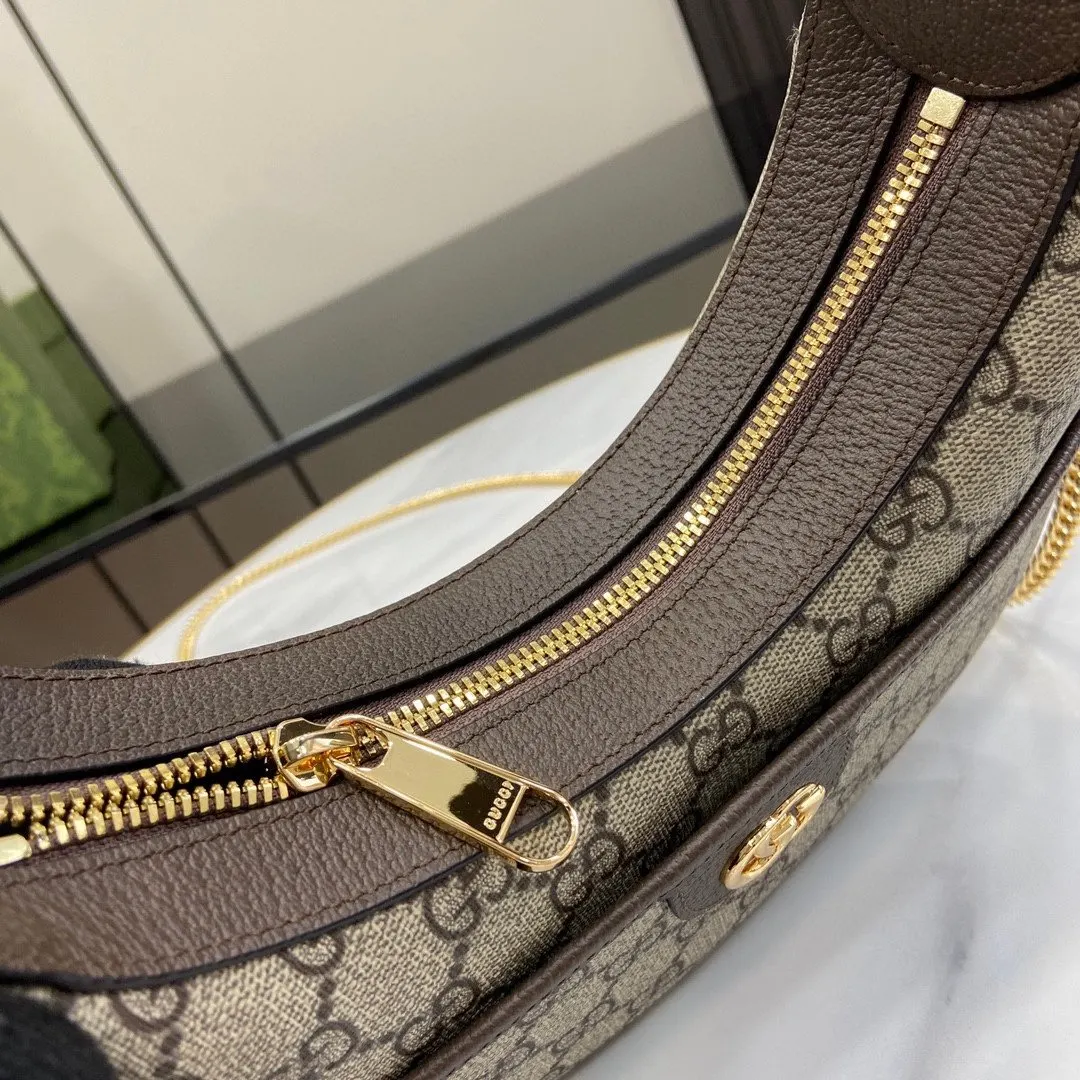 Gucci 棕色 金色 帆布 鏈條包 精致鏈條款(數字9) Gucci 棕色 金色 帆布 鏈條包 精致鏈條款(數字9)