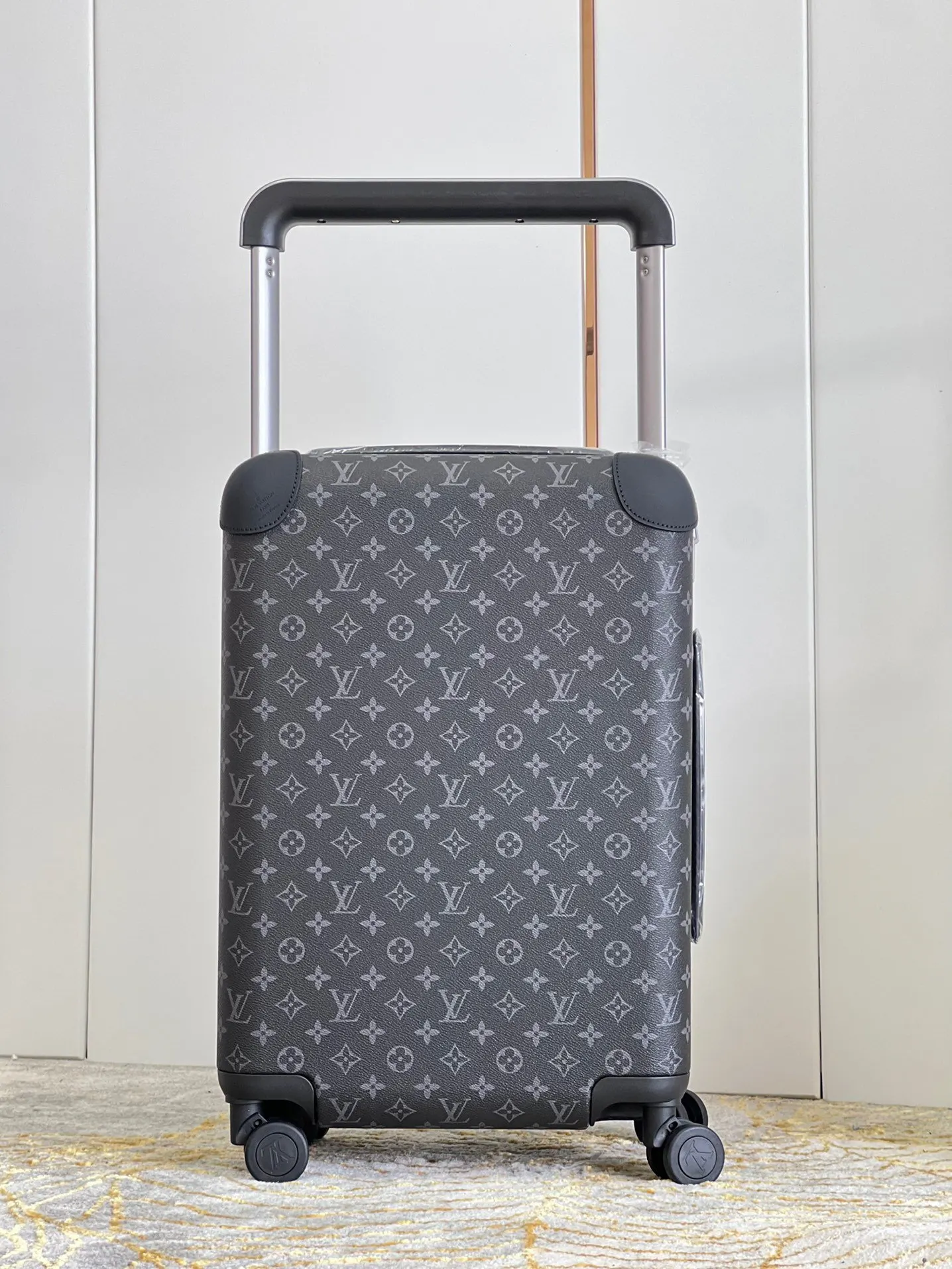 LV 帆布 全新 Horizon 拉杆箱以个性创意革新的传奇經典 行李箱 旅行拉杆款 輕便出行款