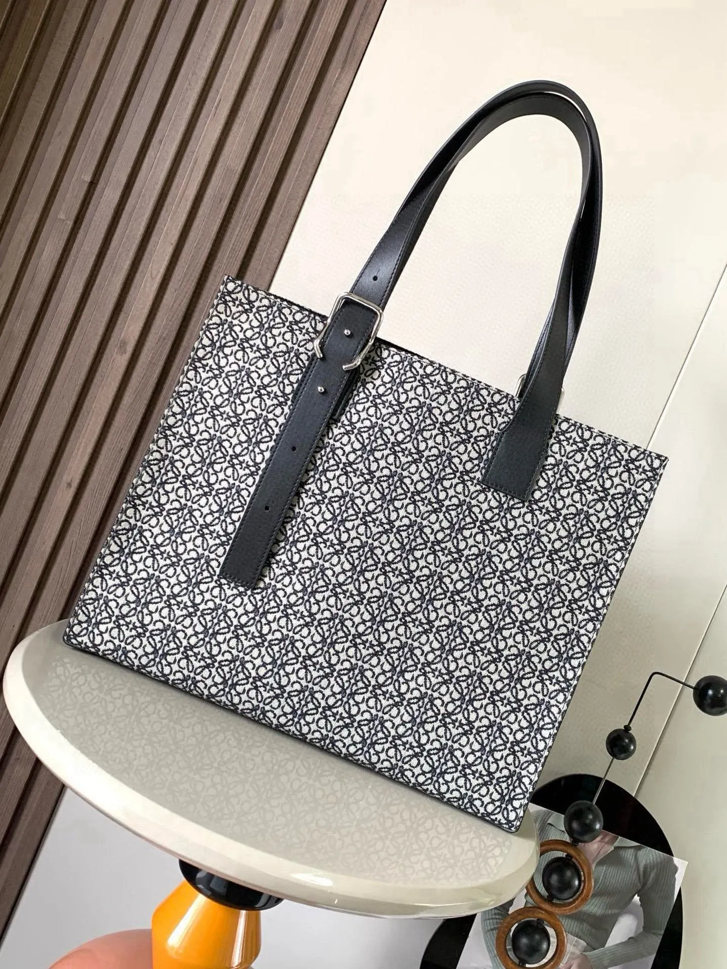 老花 牛皮 LOE WE 老花手提 Buckle tote托特手 托特包 大容量托特款