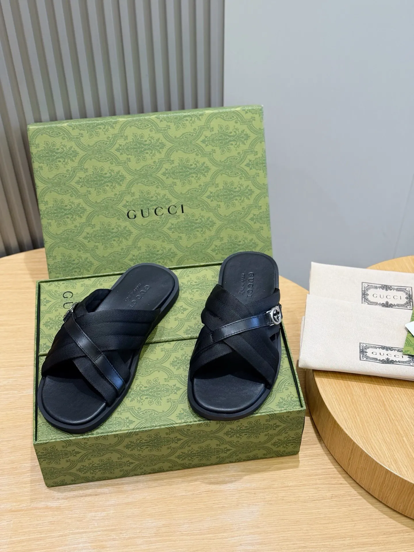 Gucci Black