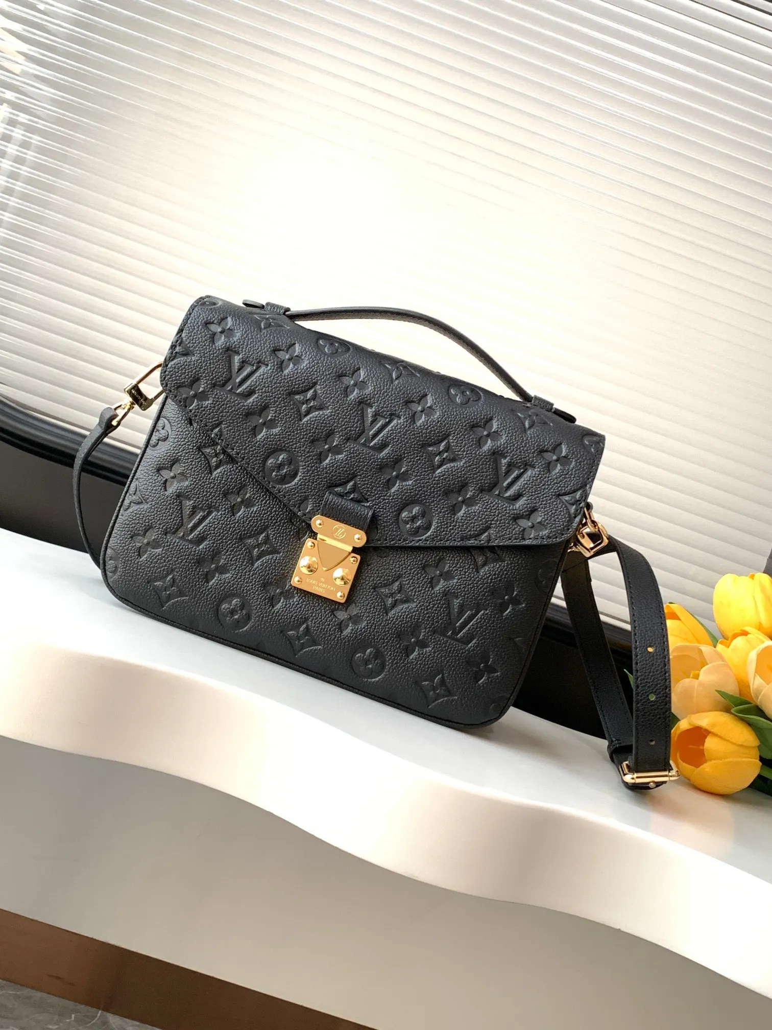 LV Pochette 黑棕配色 雙肩包