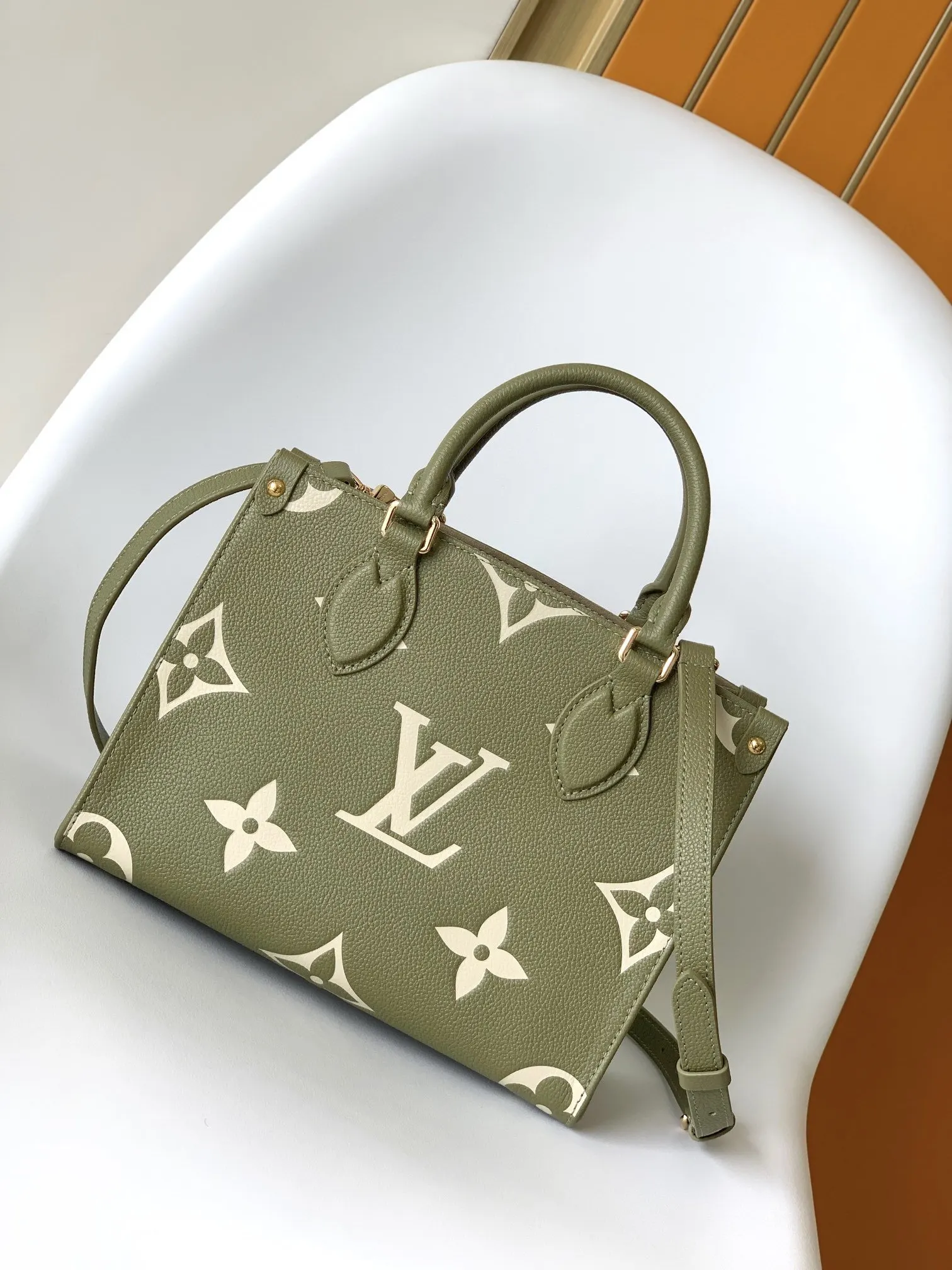 LV Onthego 綠色 托特包 大容量通勤款