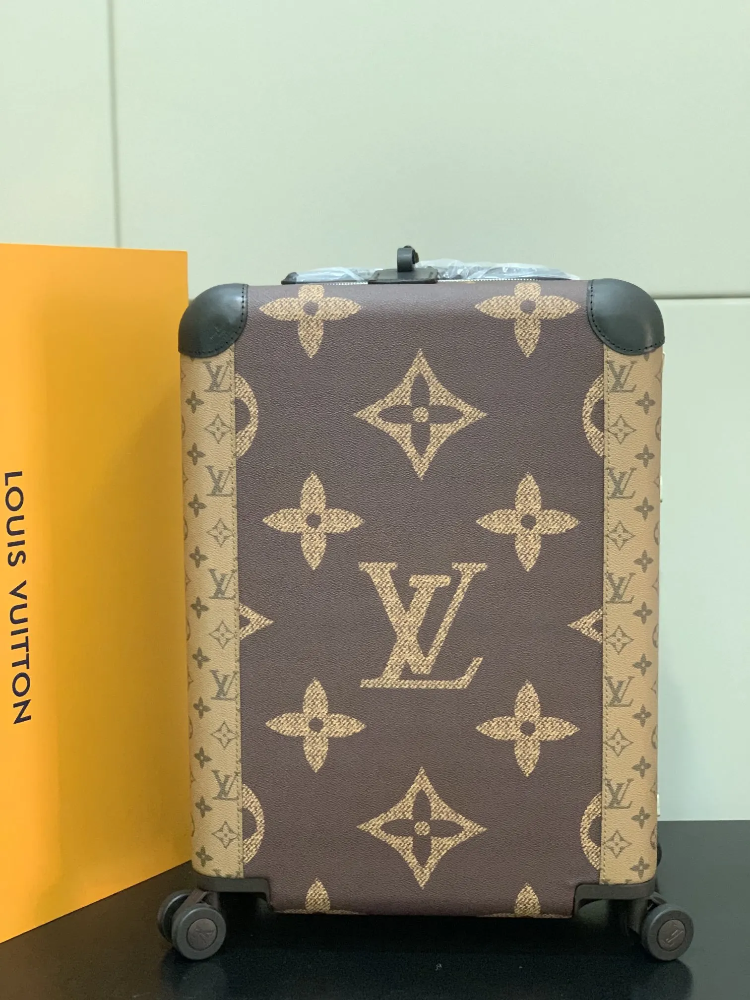 灰色 銀色 拉杆真皮包裹 行李箱 旅行拉杆款 輕便出行款