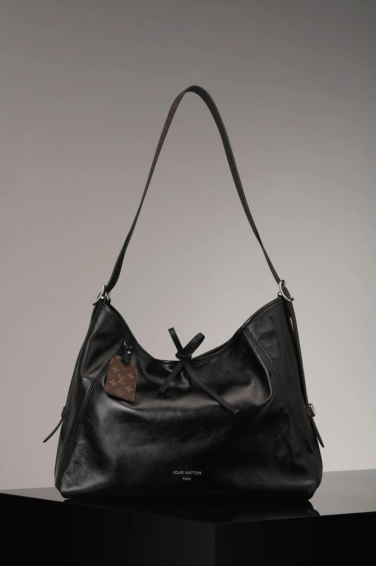 CarryAll 羊皮 水桶包 休閒水桶款