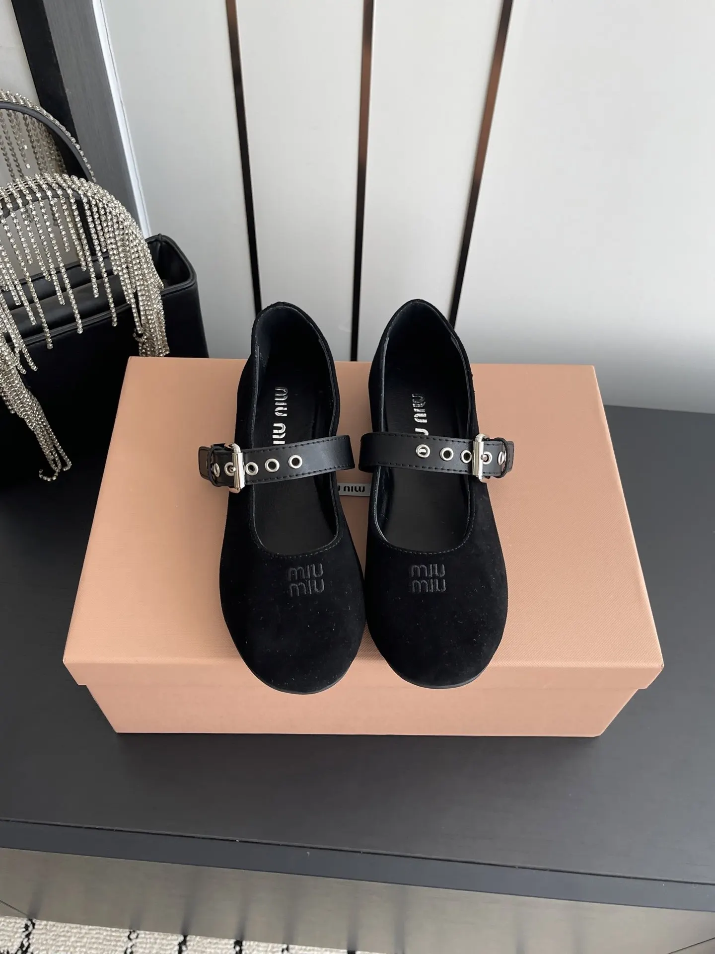 Fashion Item Commuter
