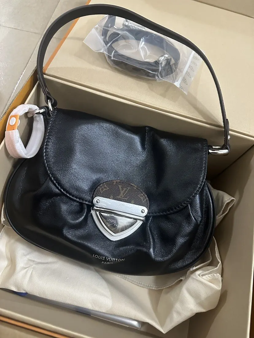 Black Hobo Shoulder Bag Vintage