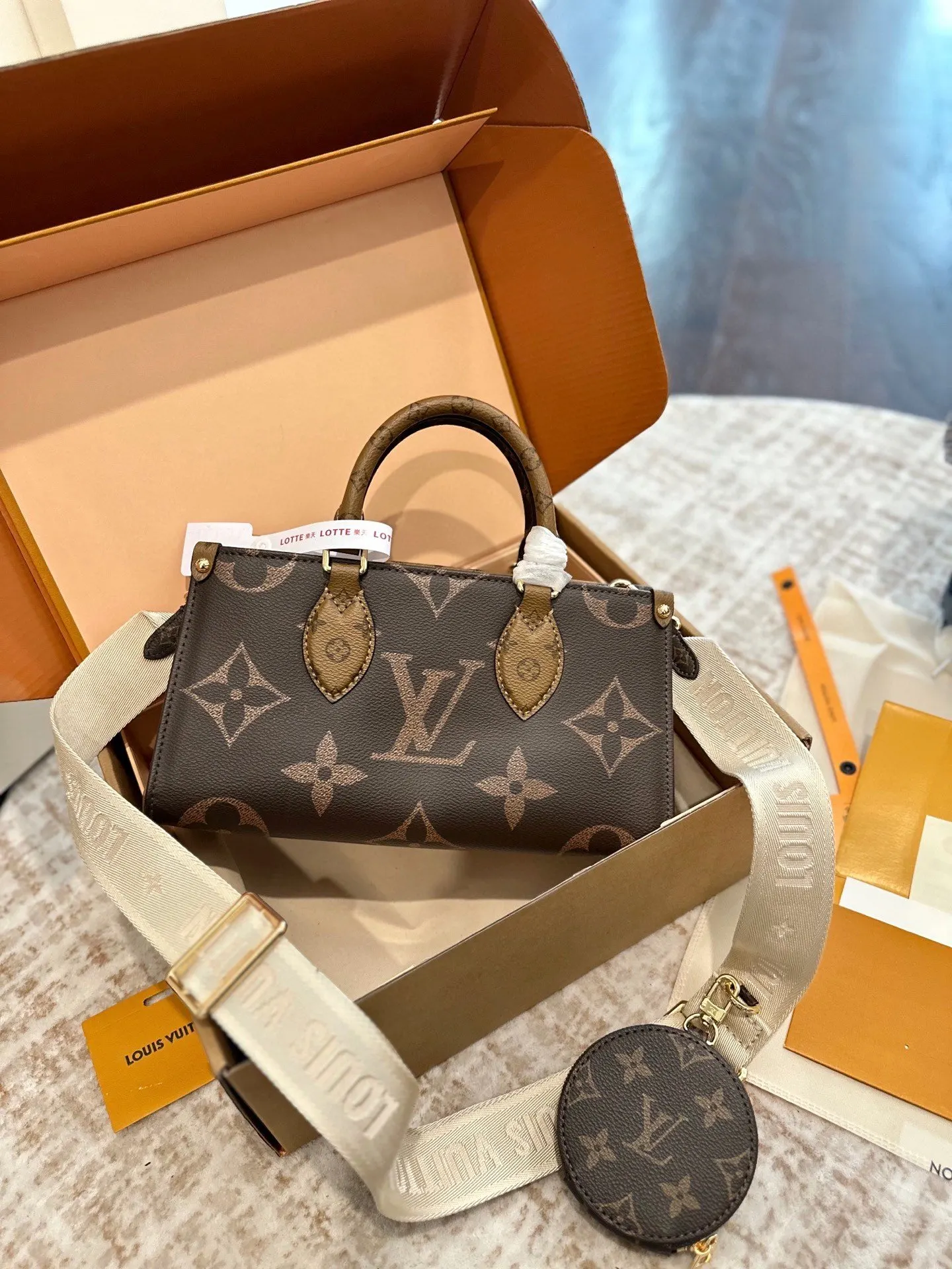 LV 牛皮 双盒 牛皮 Onthego East 托特包 大容量托特款