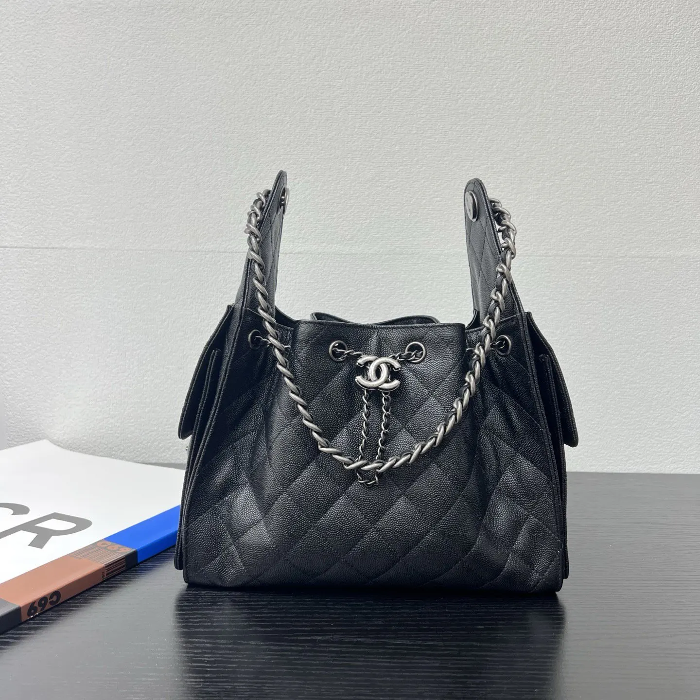 CHANEL 深藍色牛皮Hobo腋下包 單肩款