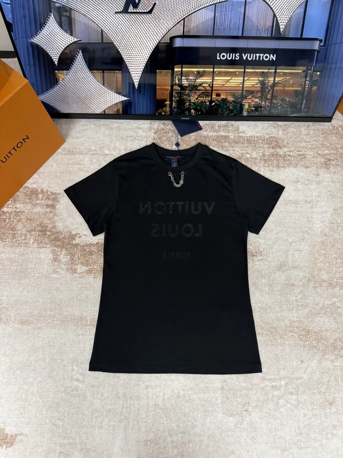 LV Letter Print Short Sleeve T-Shirt Casual Versatile