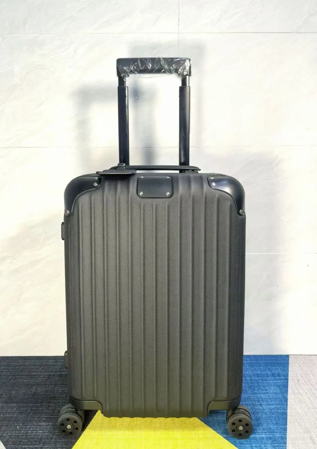 黑色 蓝色 牛皮 玫瑰 Rimowa全牛皮款 distinct系 行李箱 旅行拉杆款 轻便出行款