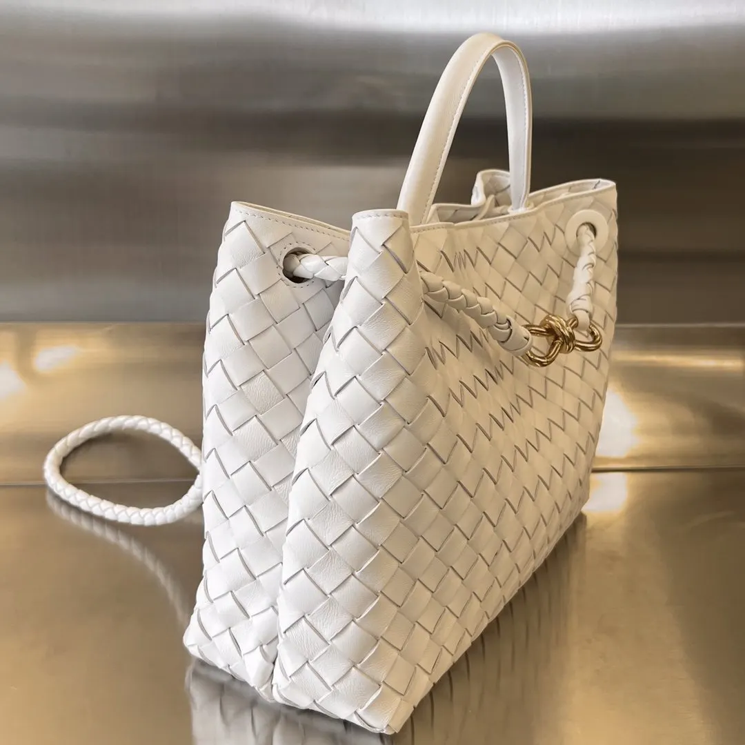 Bottega Veneta 金色 羊皮 斜背包 輕便斜挎款
