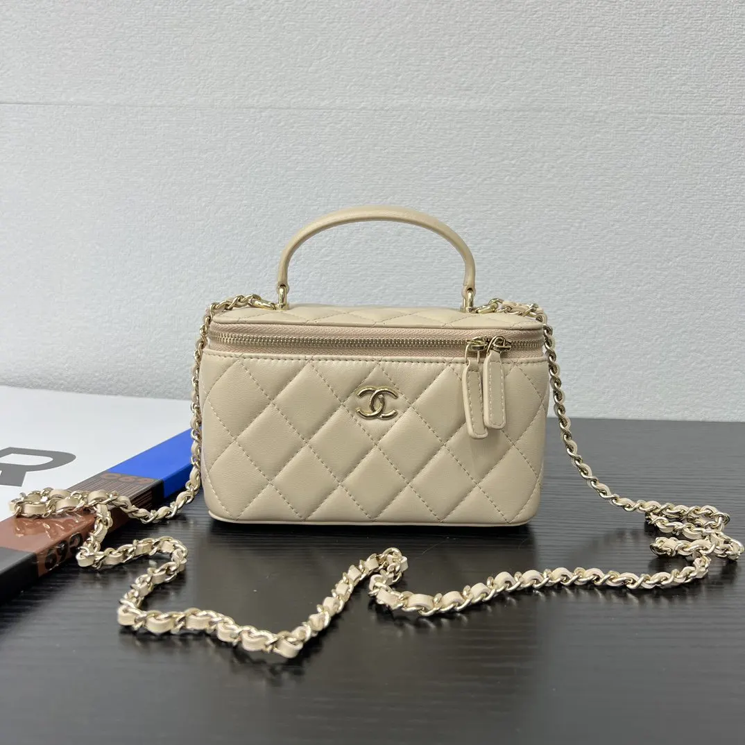CHANEL Sheepskin 19 Bag Chain Bag, Shoulder Crossbody