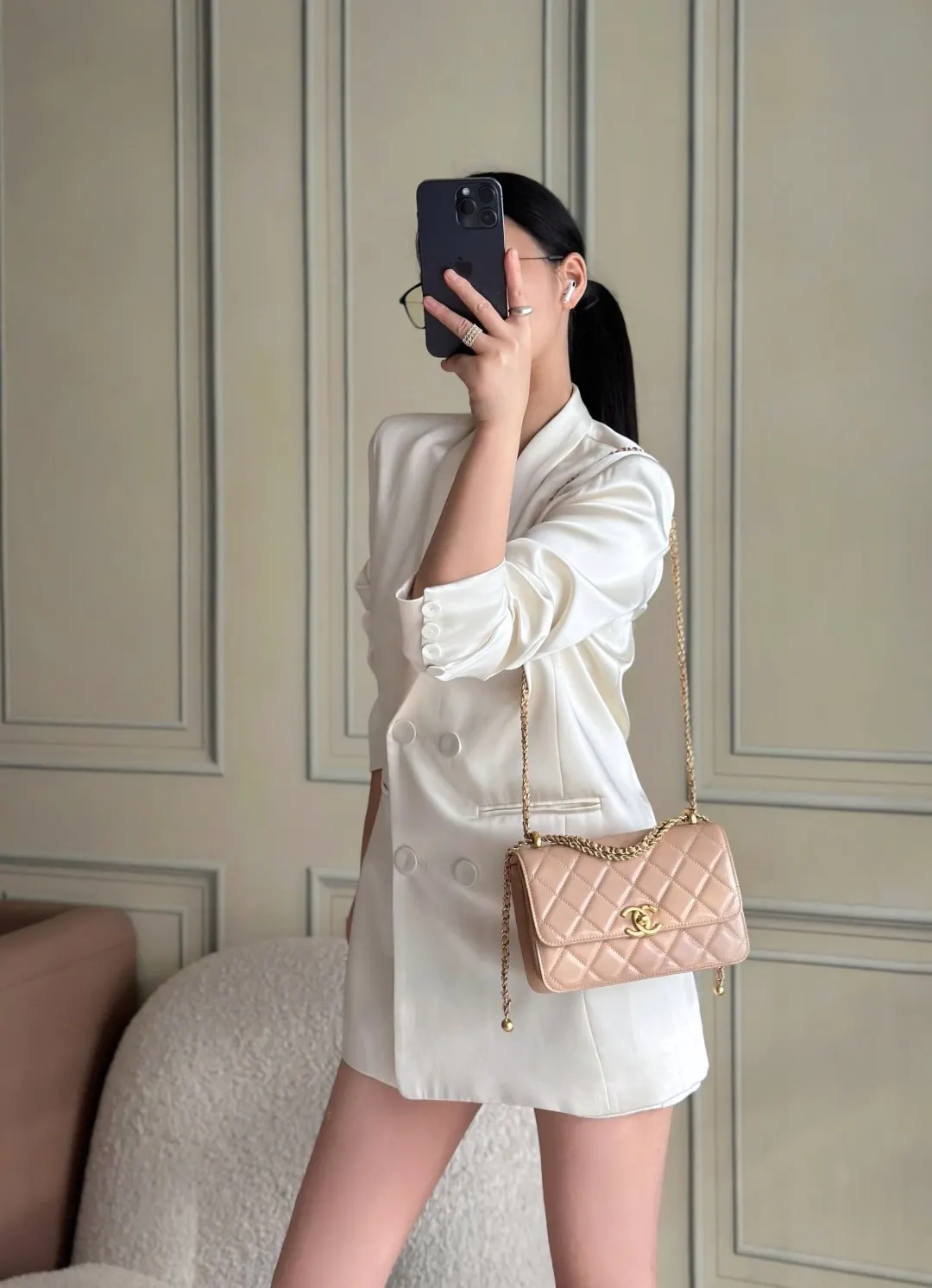 Beige Hobo Shoulder Bag Vintage