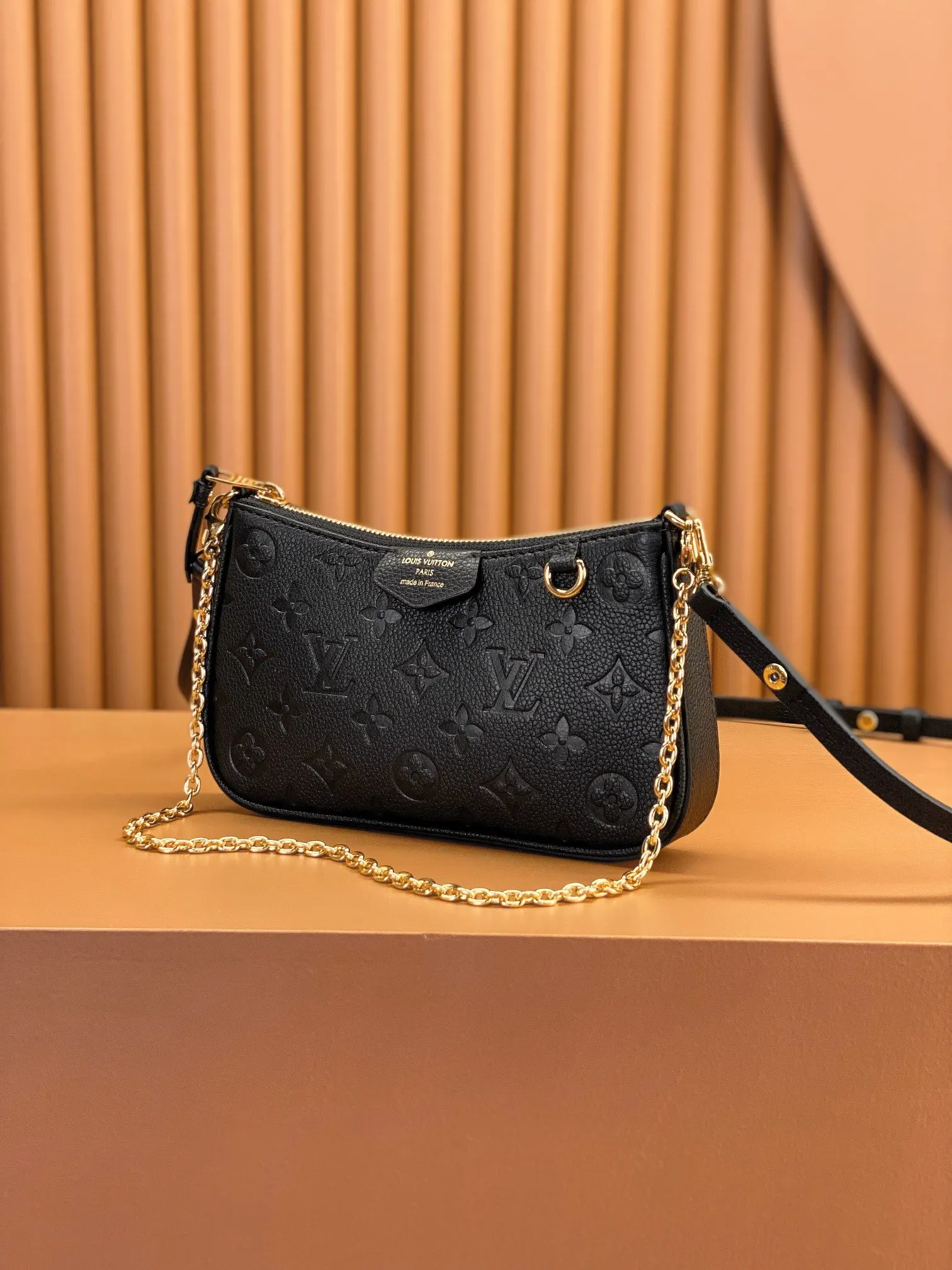 Black Shoulder Bag