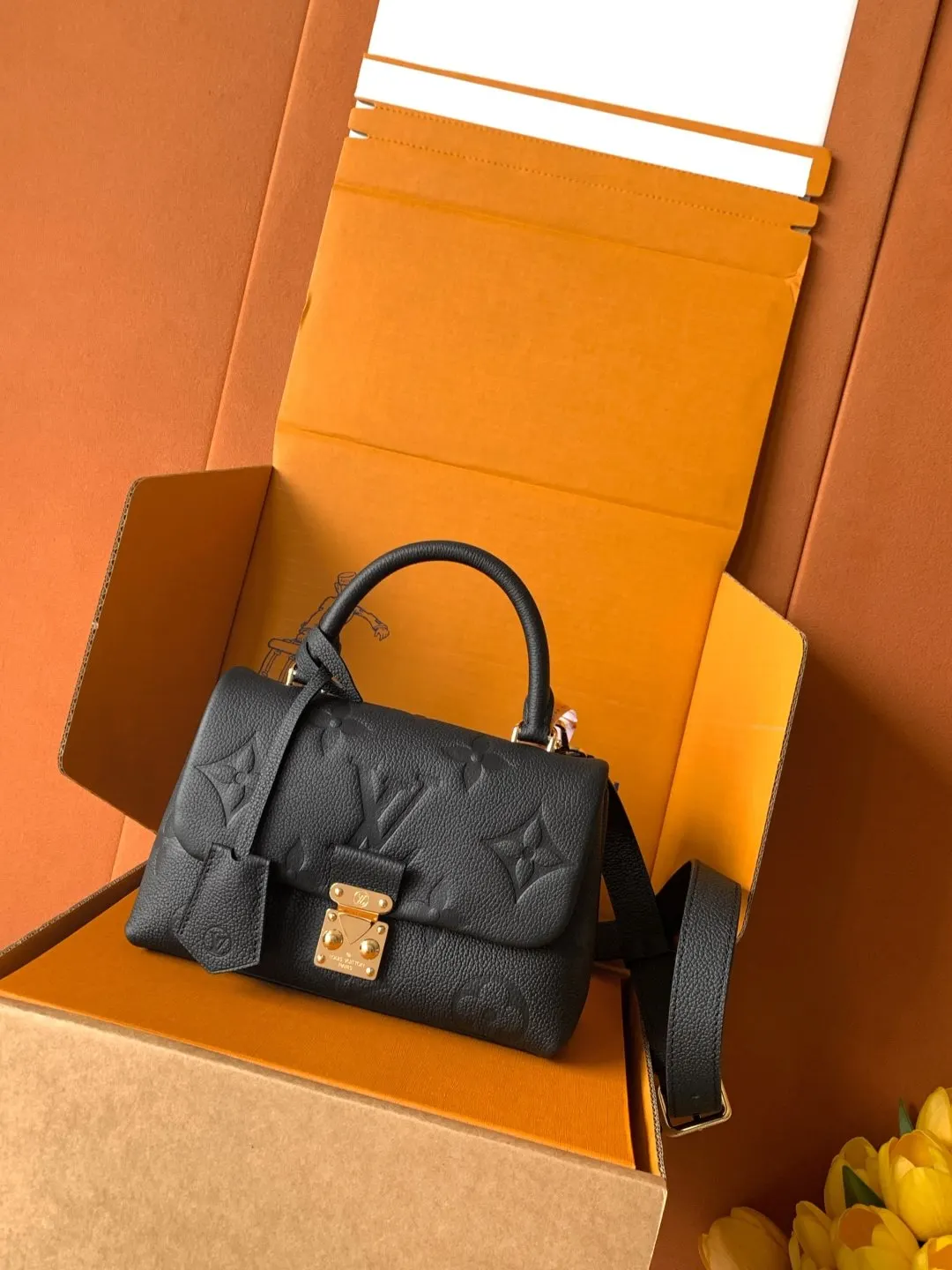 LV 黑色手提包 通勤款