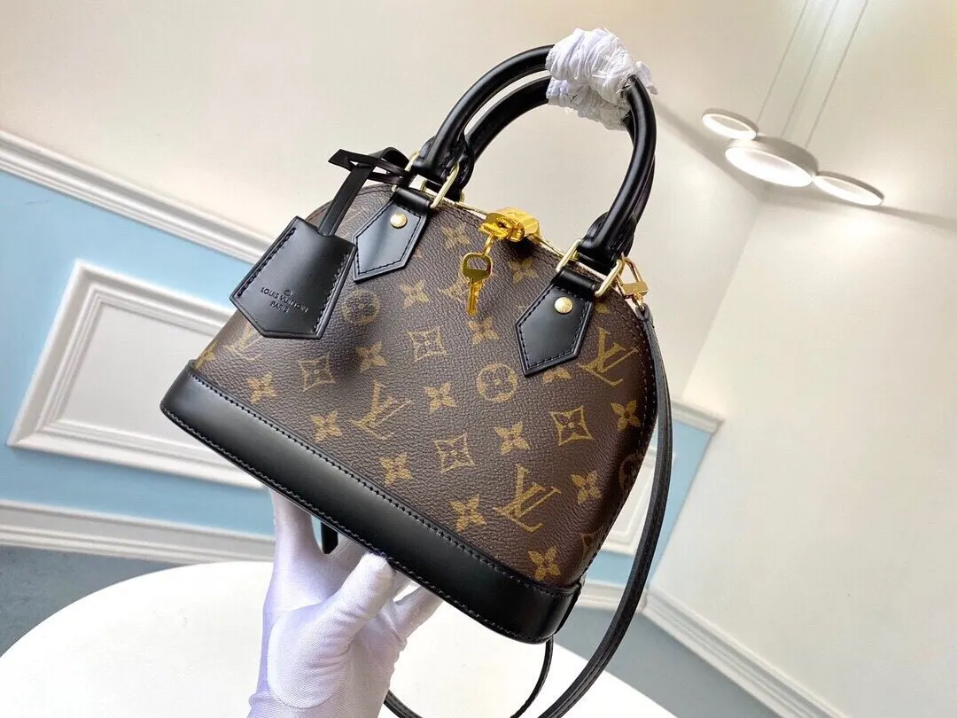 LV Alma 經典老花 貝殼包
