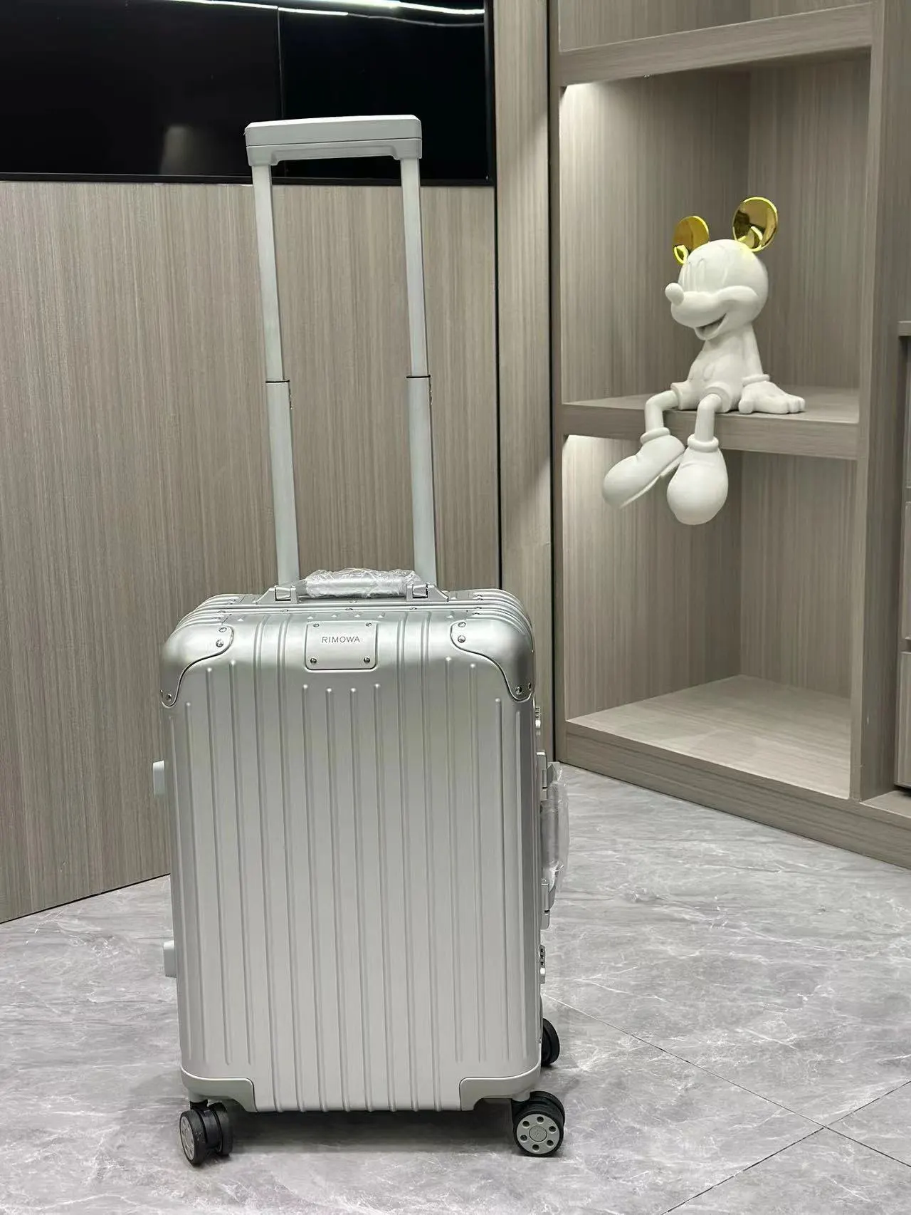 黑色 银色 精品 Original 系列 高端阳极氧化铝秒 行李箱 旅行拉杆款 轻便出行款