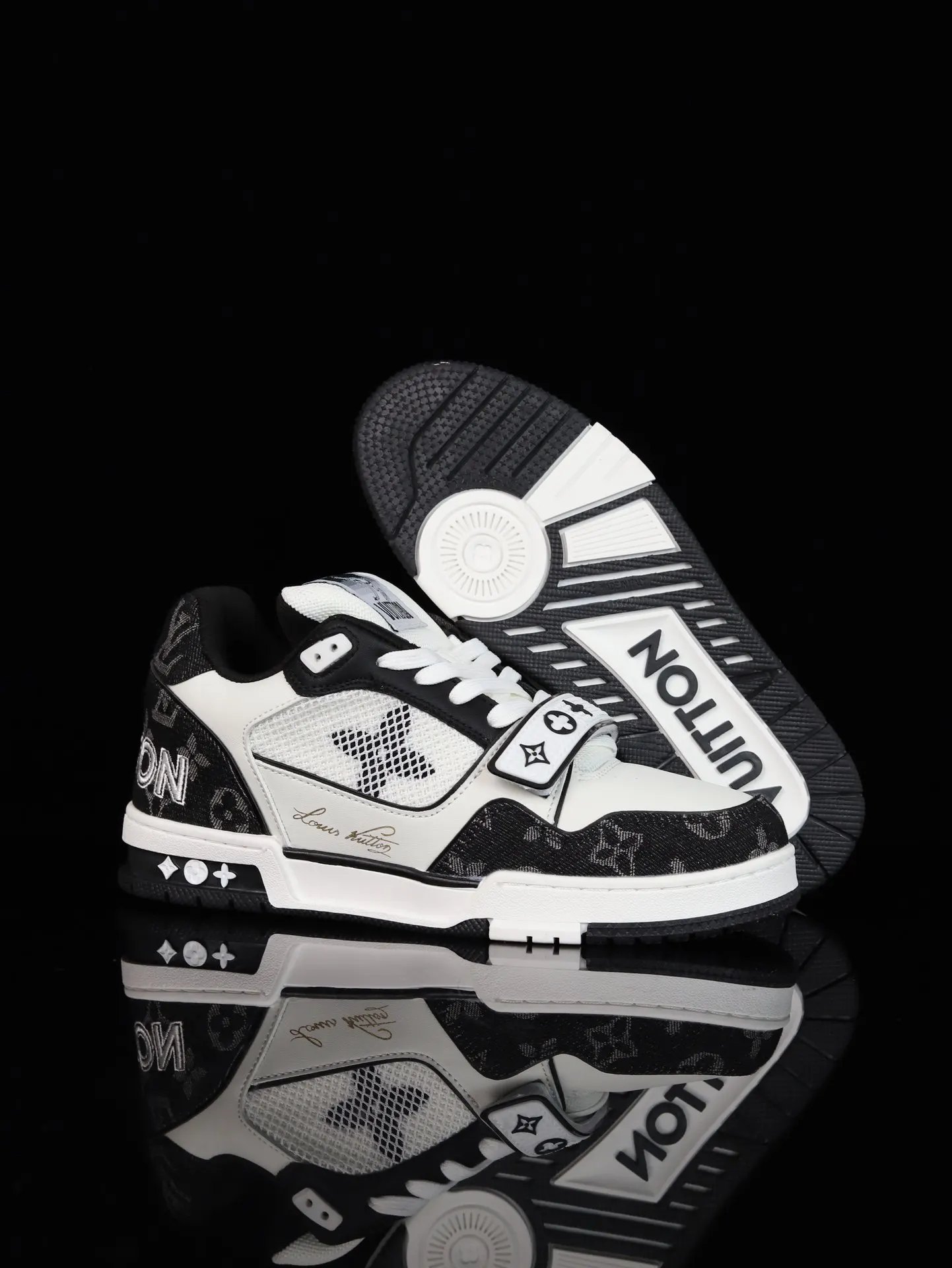 LV Sneakers Casual Versatile