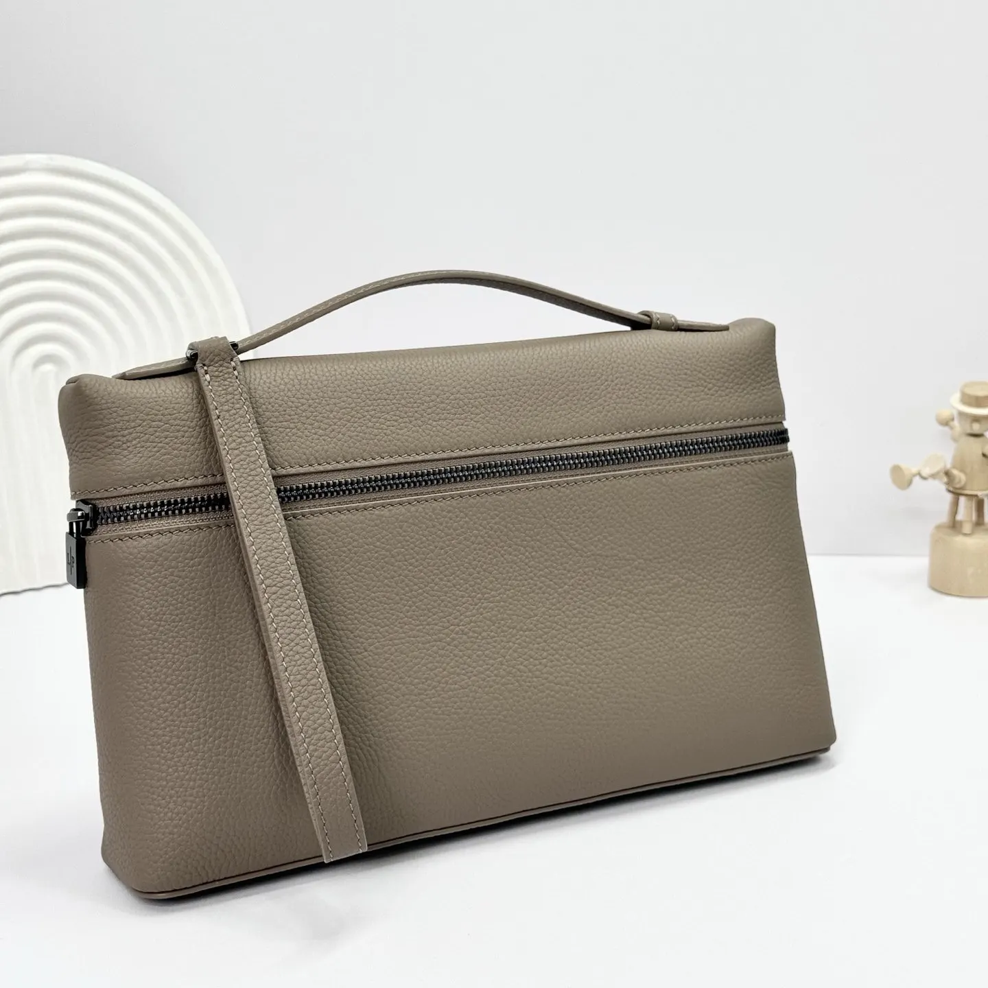 牛皮 Loro piana 诺悠翩雅 Extra 手拿包 精致手拿款
