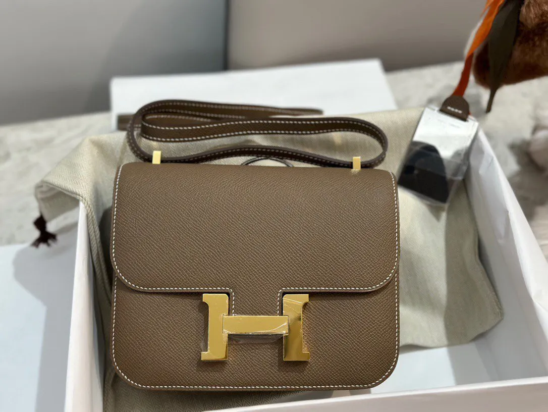 Hermes Constance Epsom掌纹牛皮 斜背包 19cm 經典款