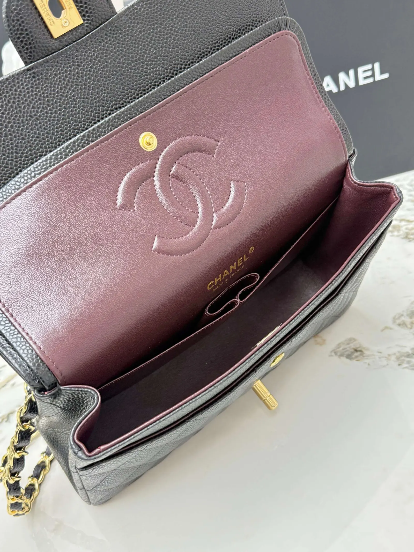 Audemars Piguet 银色 小牛皮 链条包 精致链条款