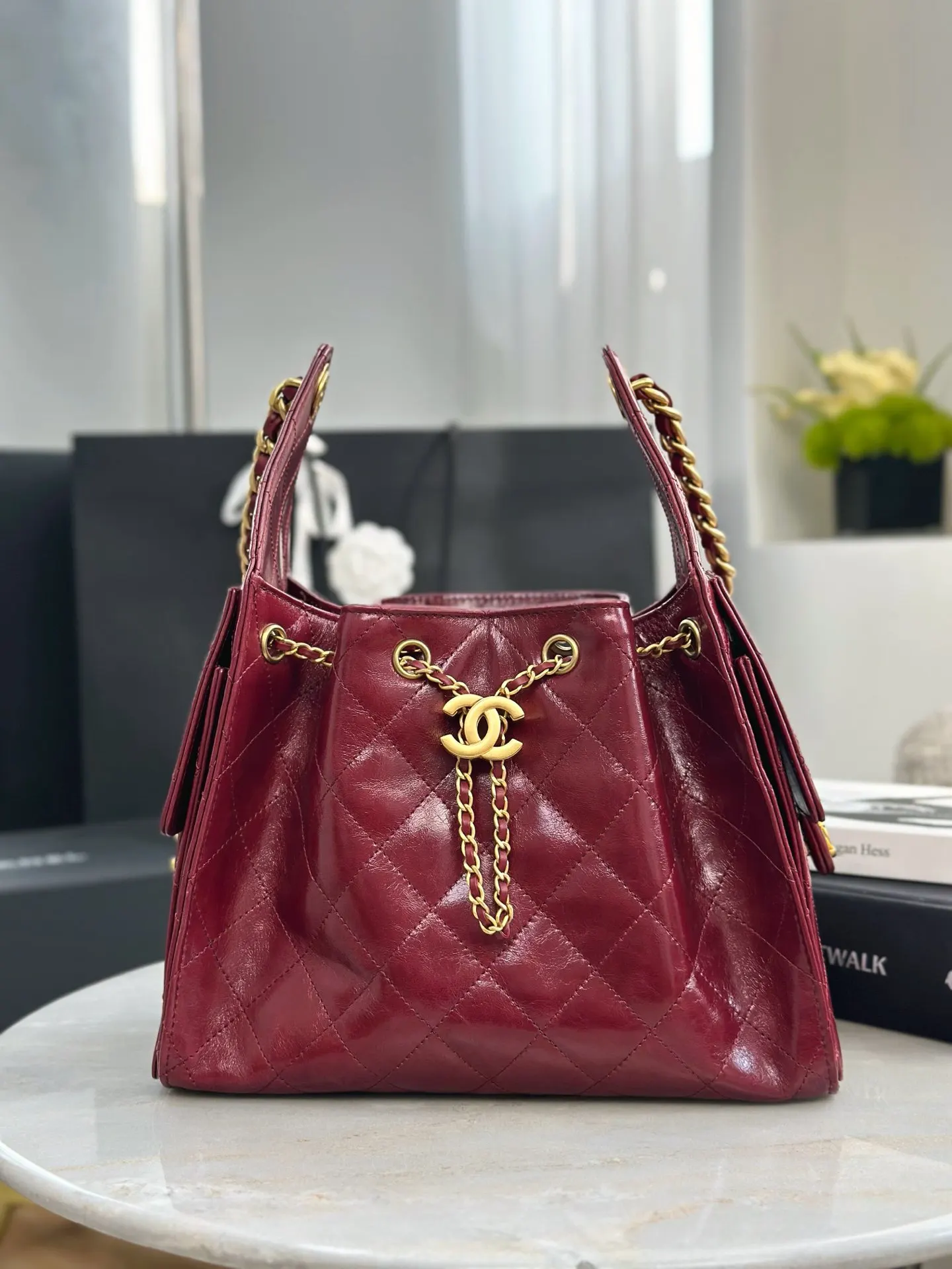CHANEL 油蠟羊皮Hobo腋下包 單肩背