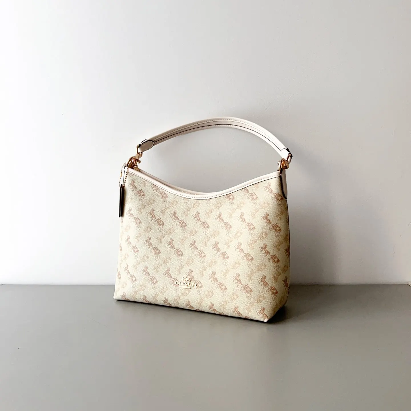 Coach 老花 斜背包 輕便斜挎款