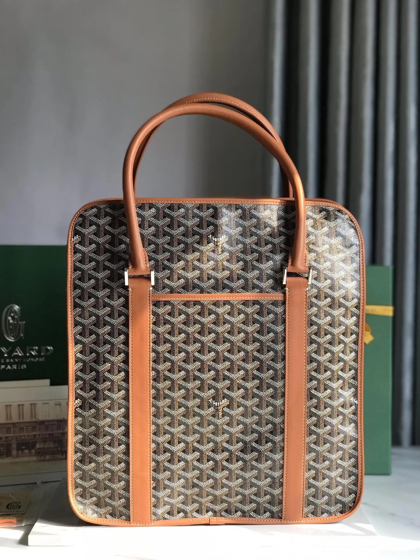 Goyard 皮革 Bourgogne竖款公文包 重新演绎了 商务通勤款