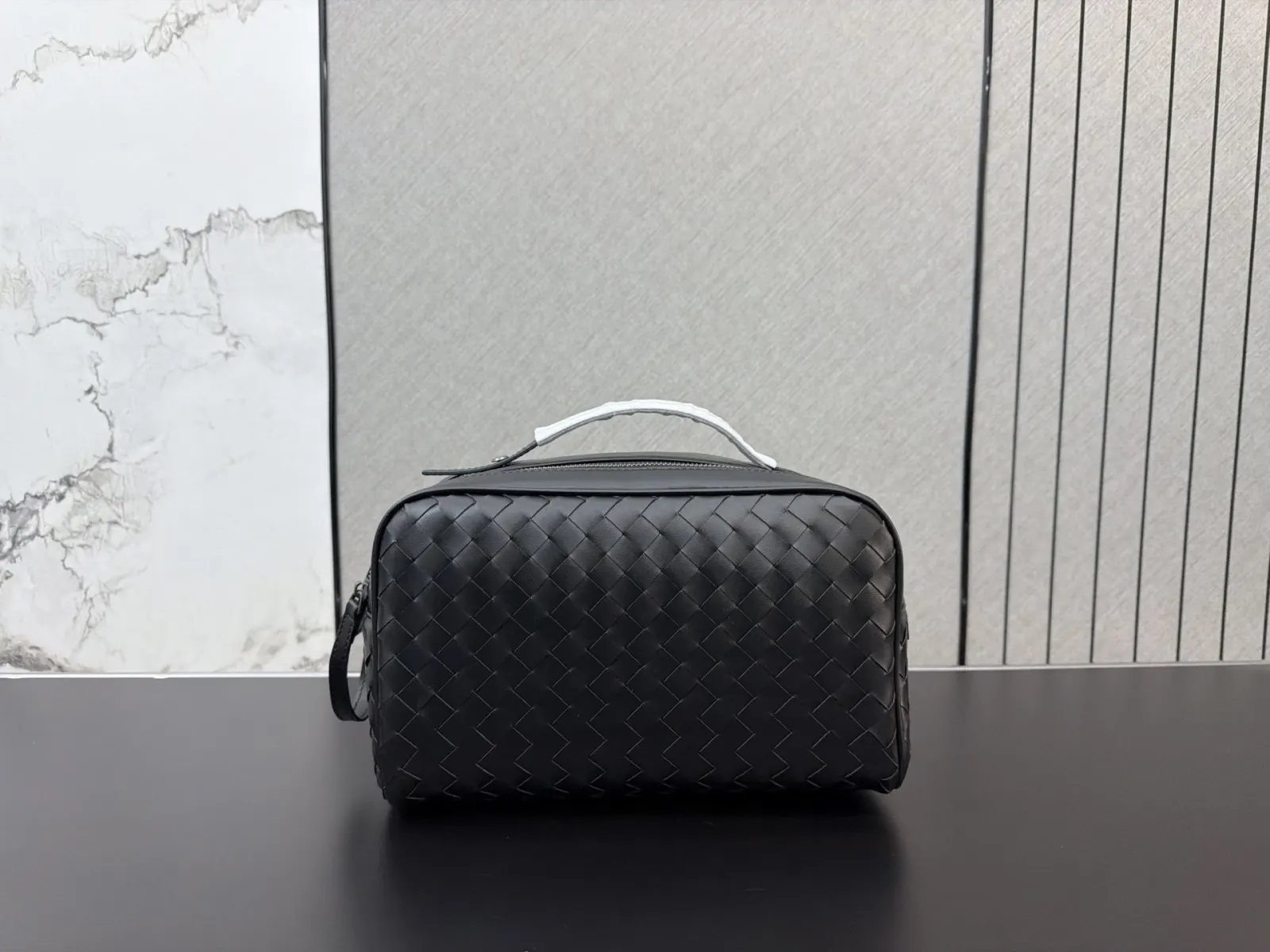Bottega Veneta 牛皮 手拿包 精致手拿款