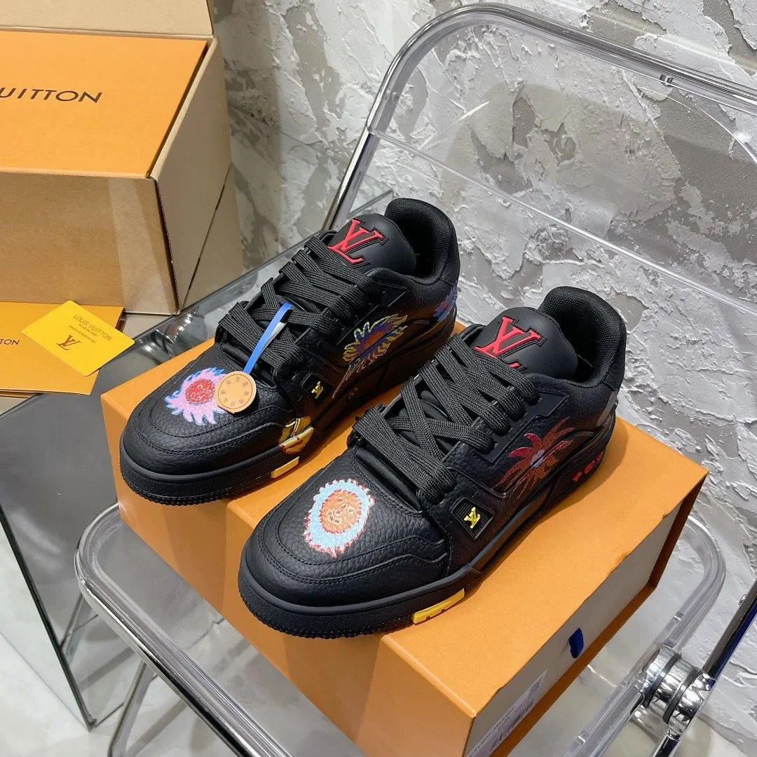 LV Monogram Sneakers Casual Versatile