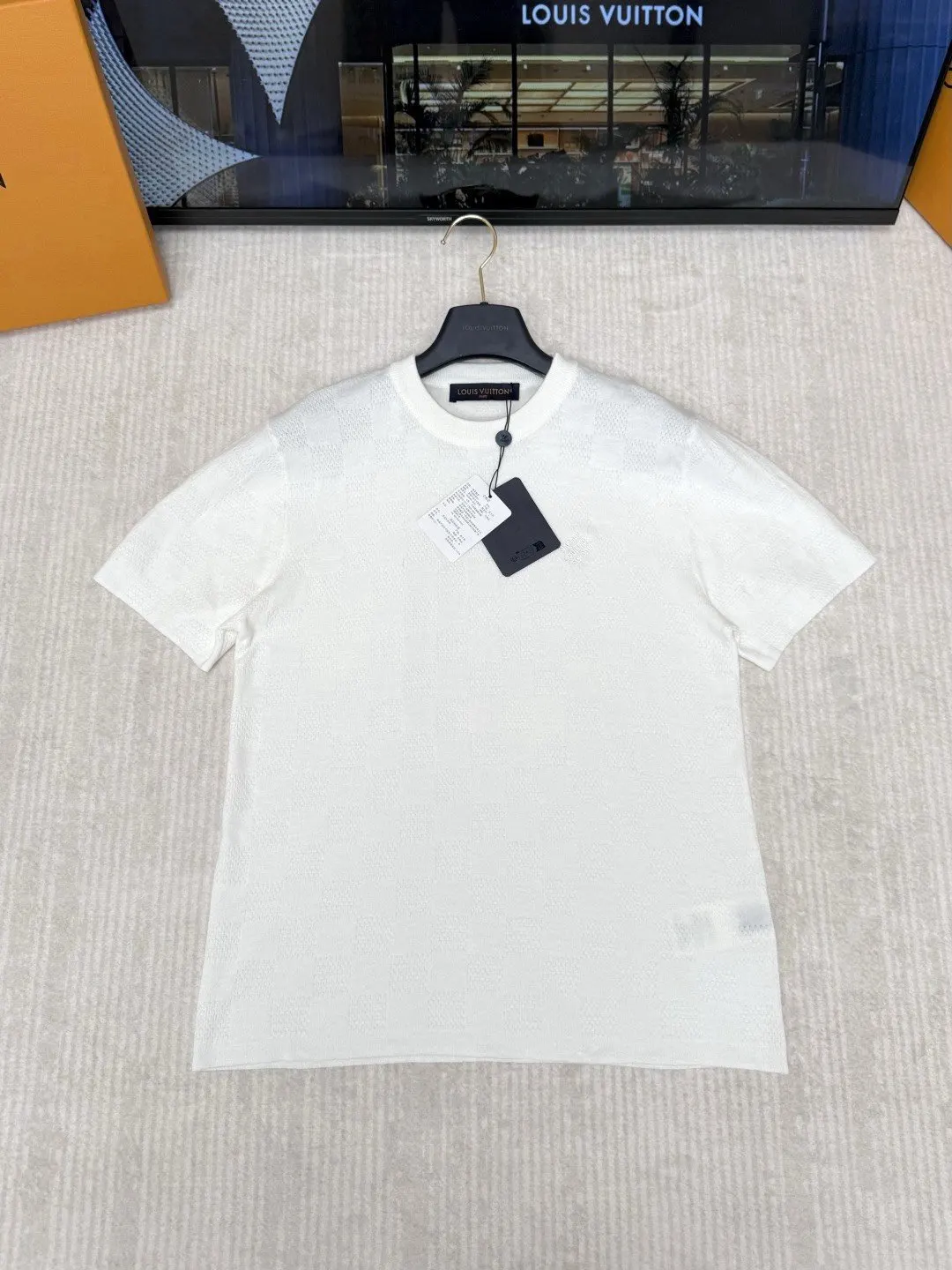 LV 26SS 白色 字母 刺繡 針織衫 質感針織款