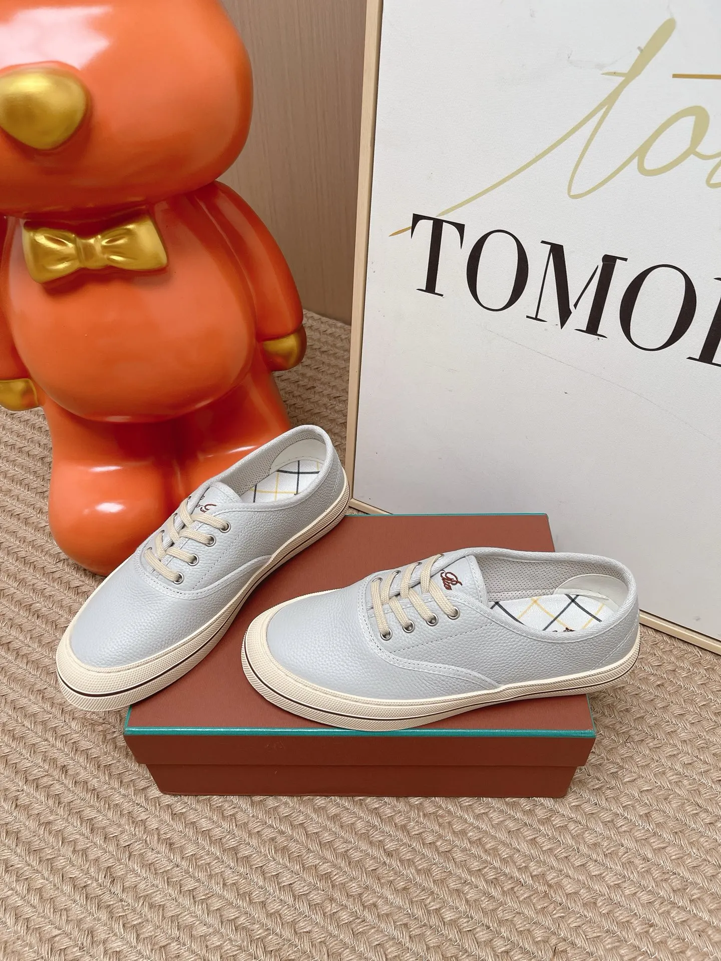 Loro Piana Sneakers Casual Versatile Image 1 Loro Piana Sneakers Casual Versatile Image 1