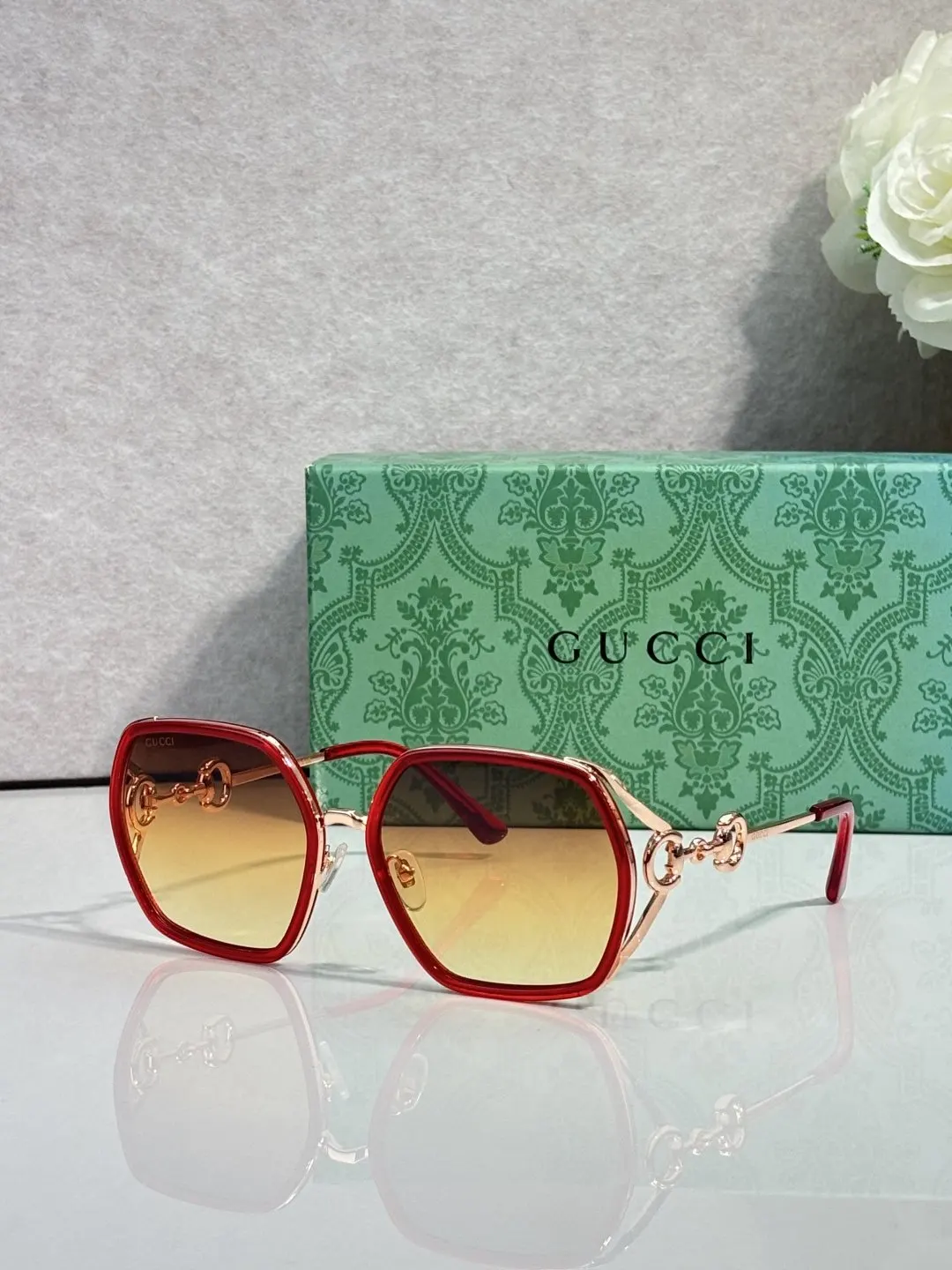 Gucci Fashion Item