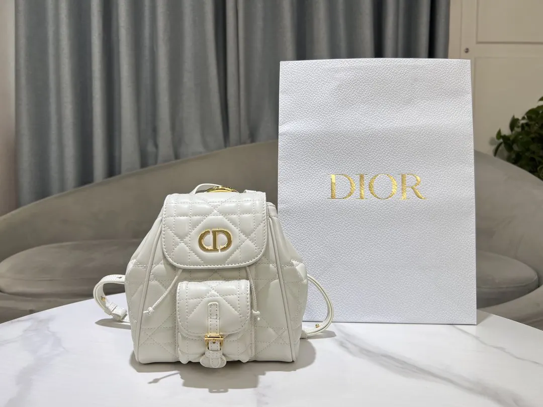 Dior Caro 白色牛皮卡夾 精緻配飾款